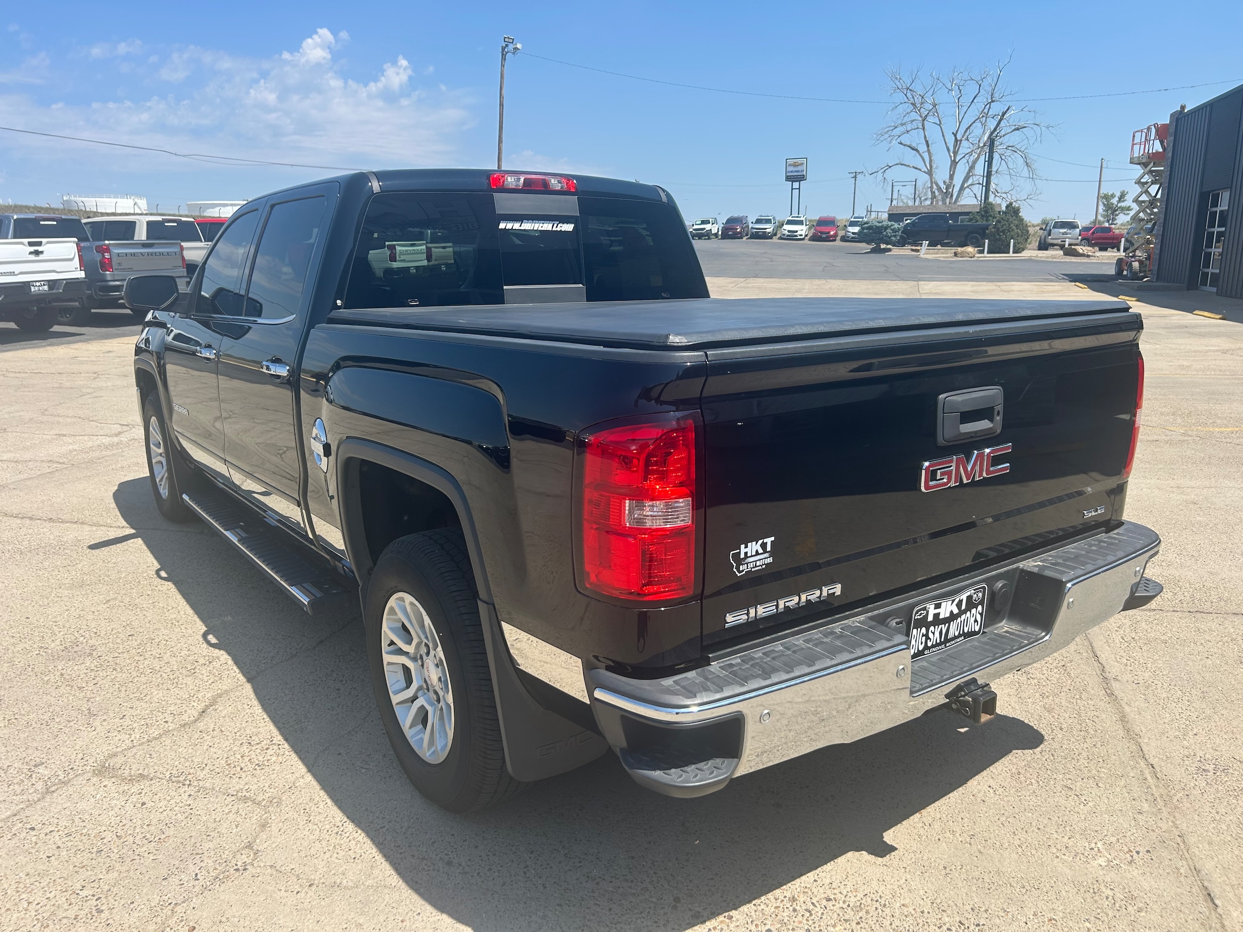 2016 GMC Sierra 1500 SLE - Onyx Black exterior view 4