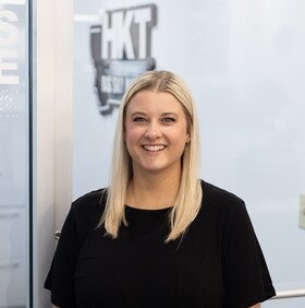 Staff member Sarah Hansen from ID_61ef646743a2