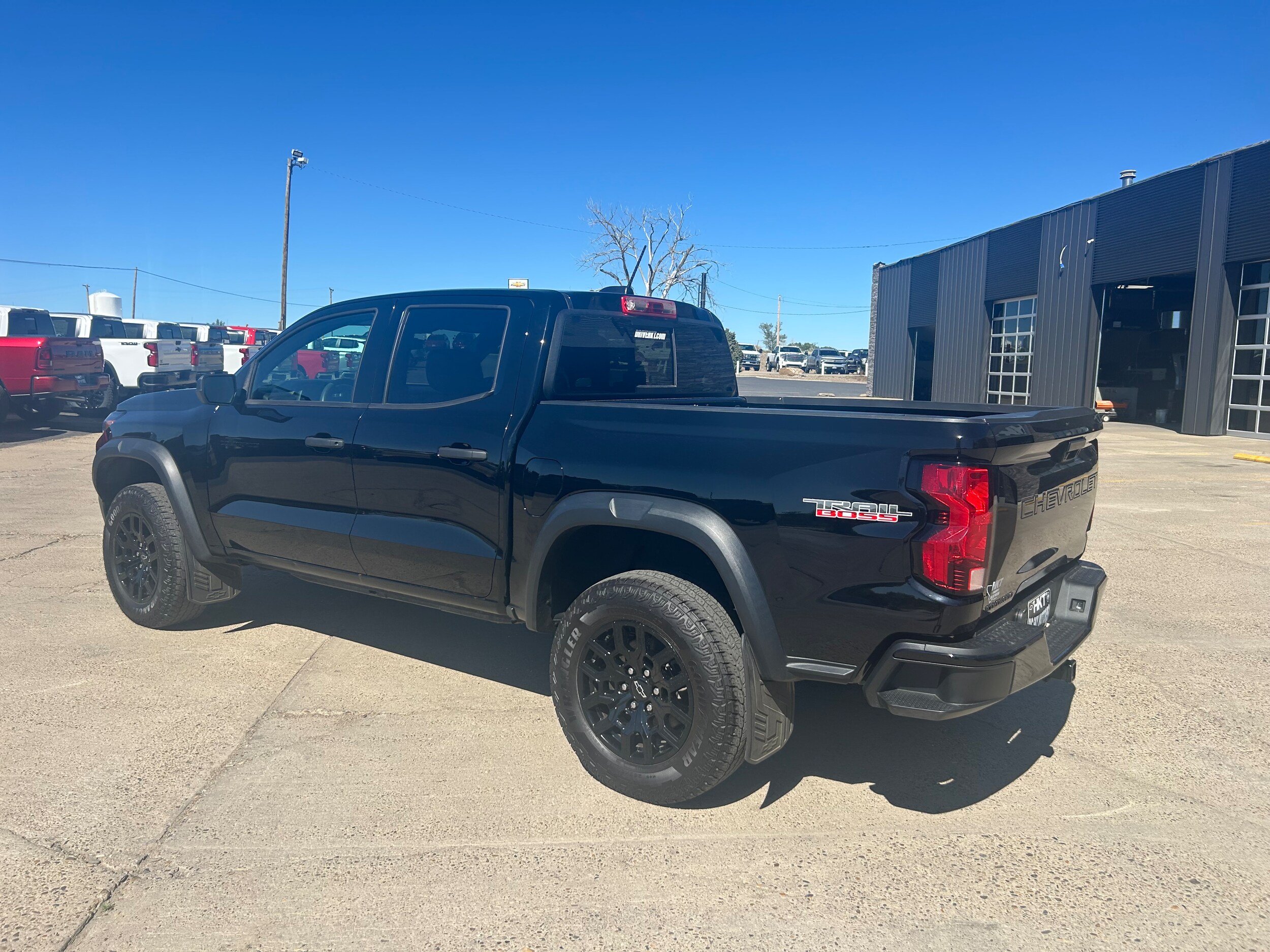 2024 Chevrolet Colorado 4WD Trail Boss - Black exterior view 4