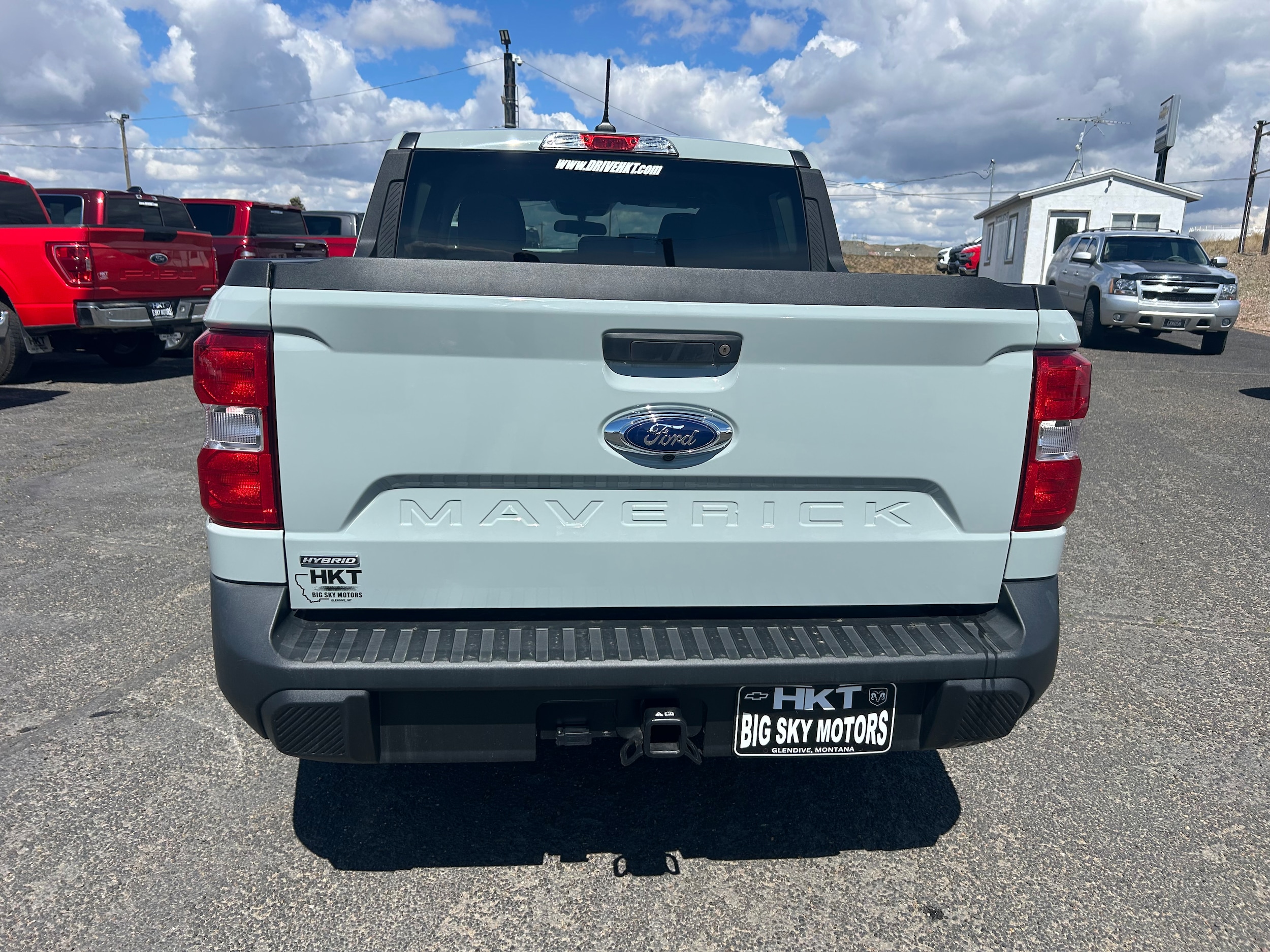 2024 Ford Maverick XL - Green exterior view 4