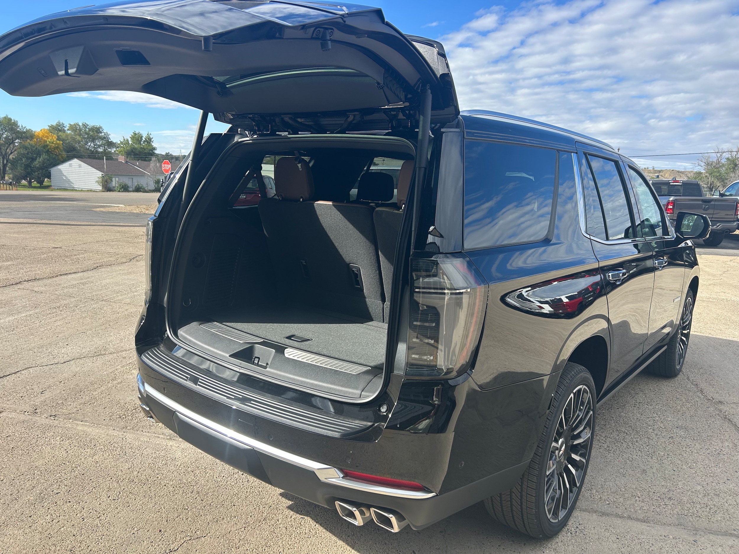 2026 Chevrolet Tahoe High Country - Photo 6
