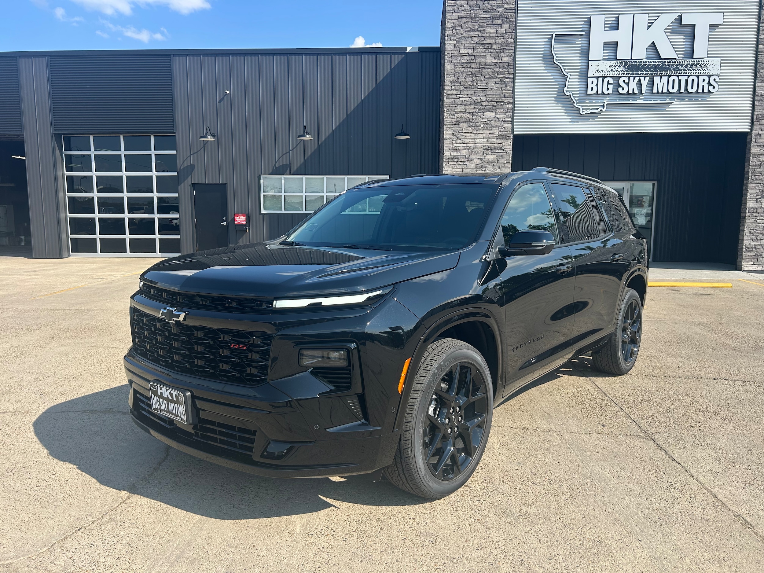 2026 Chevrolet Traverse RS - Mosaic Black Metallic exterior view 1