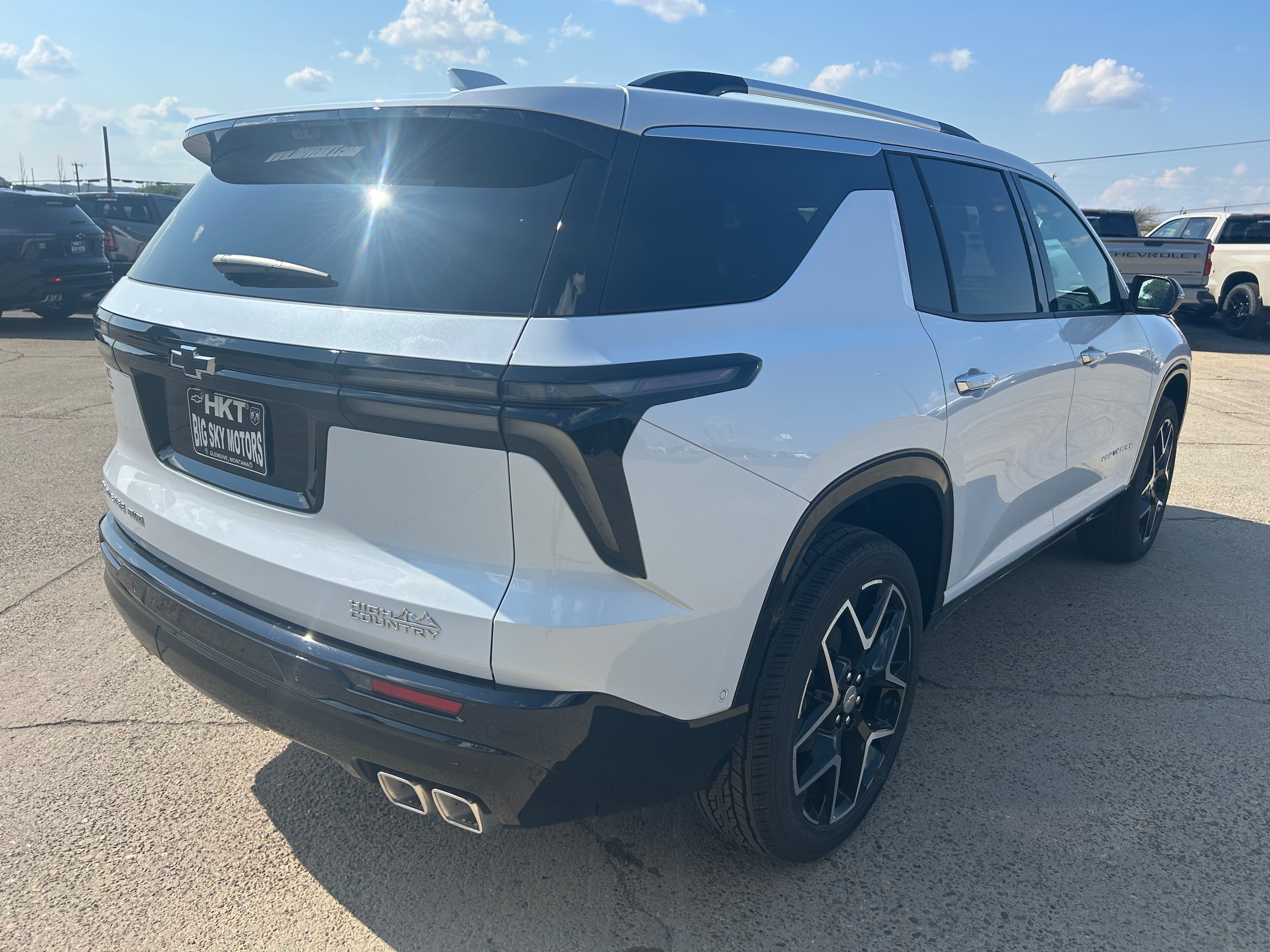 2026 Chevrolet Traverse High Country - Polar White Tricoat exterior view 5