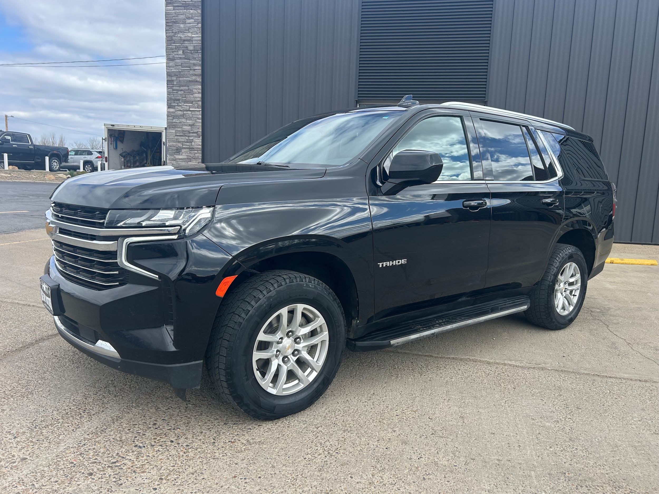 View vehicle photo 2