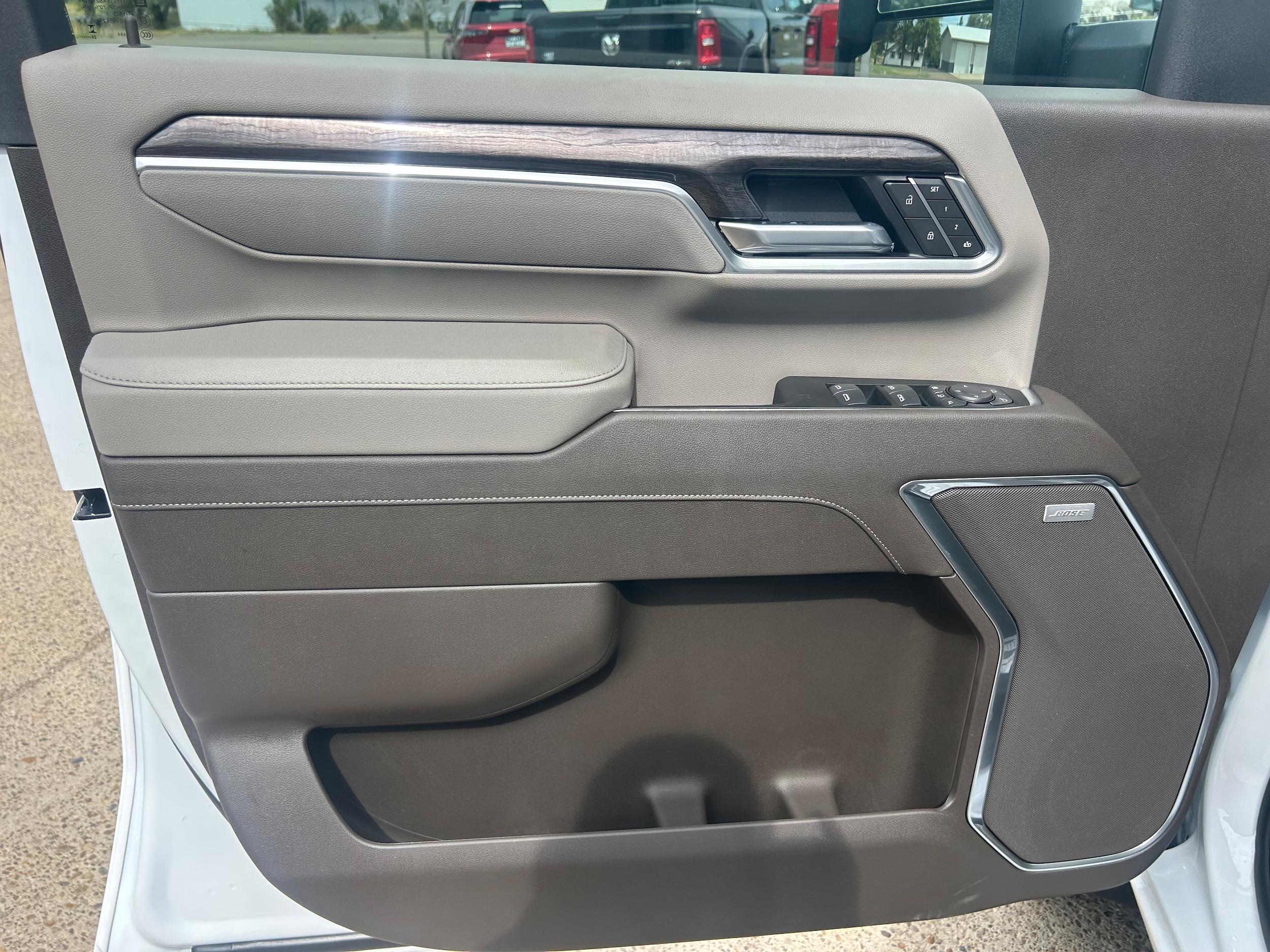 2026 Chevrolet Silverado 3500 HD LTZ - Summit White exterior view 8