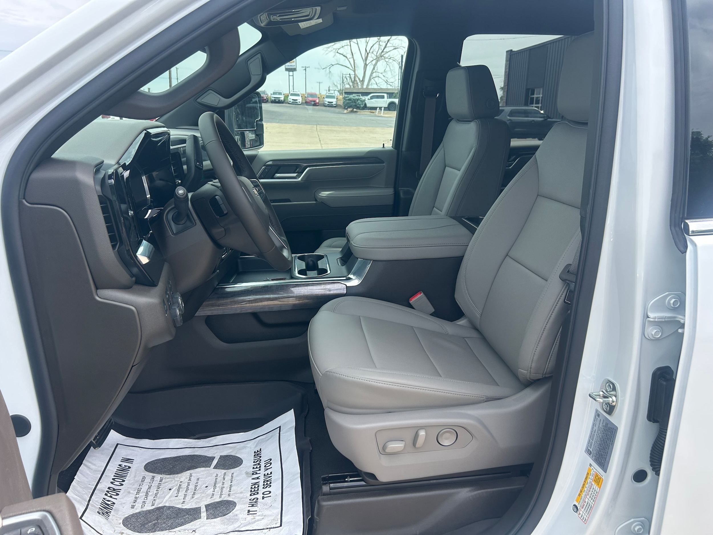 2026 Chevrolet Silverado 3500 HD LTZ - Summit White exterior view 6