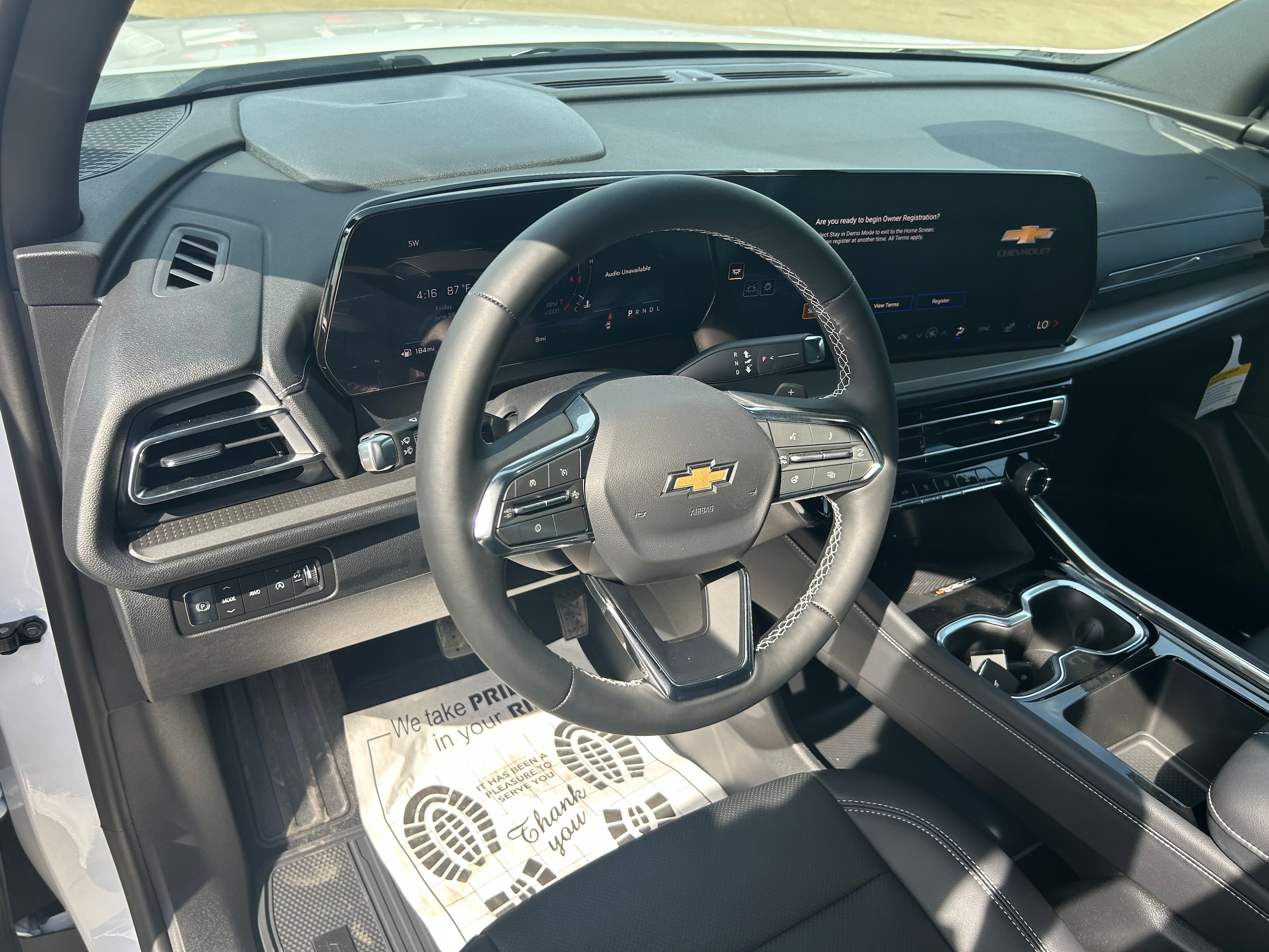 2026 Chevrolet Traverse LT - Summit White exterior view 10