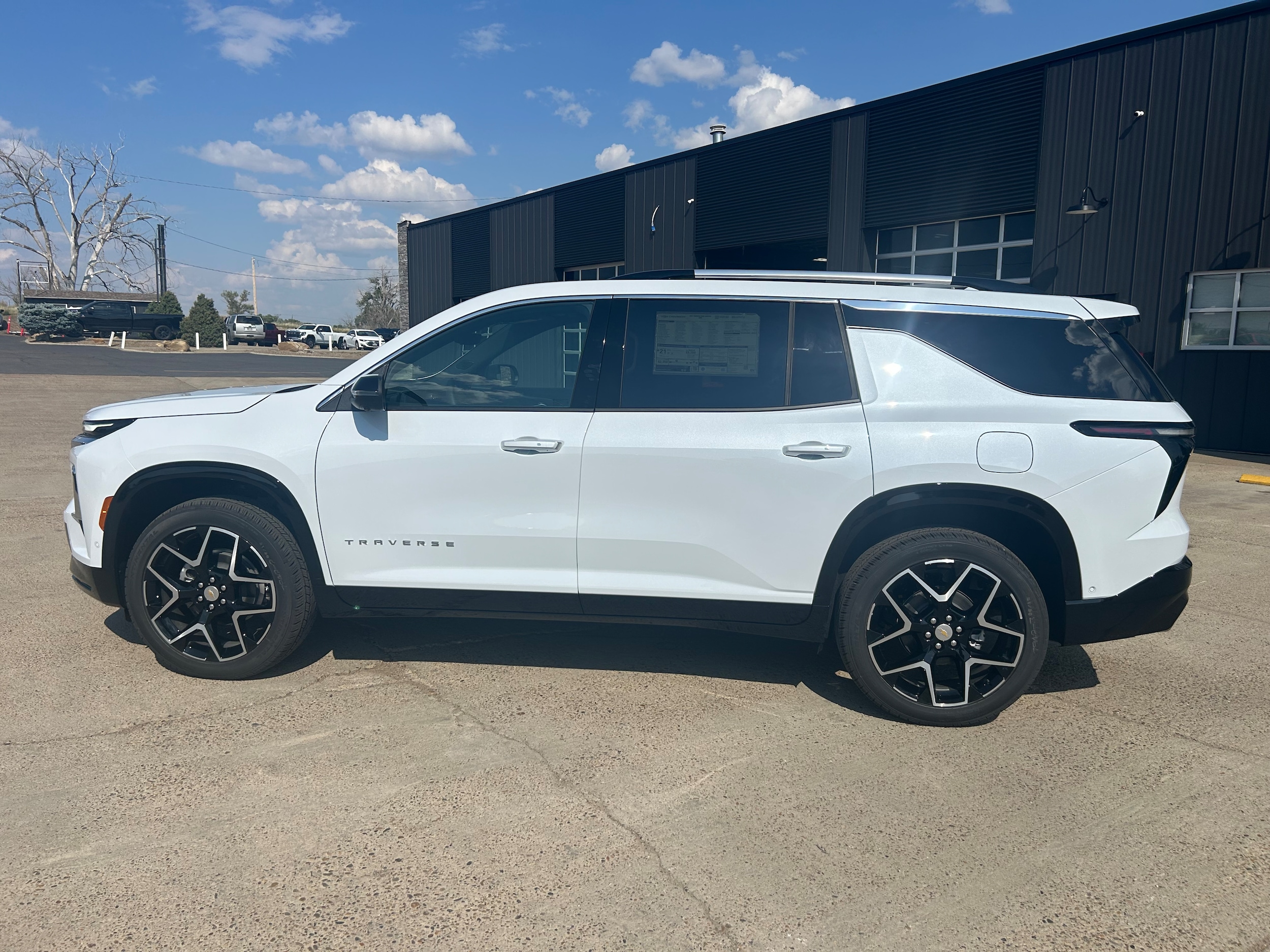 2026 Chevrolet Traverse High Country - Polar White Tricoat exterior view 3