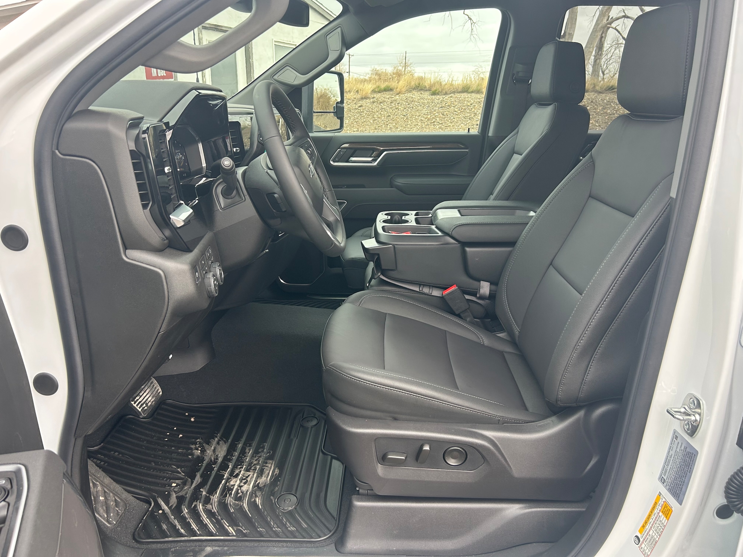 2026 Chevrolet Silverado 3500 HD LT - Summit White exterior view 7
