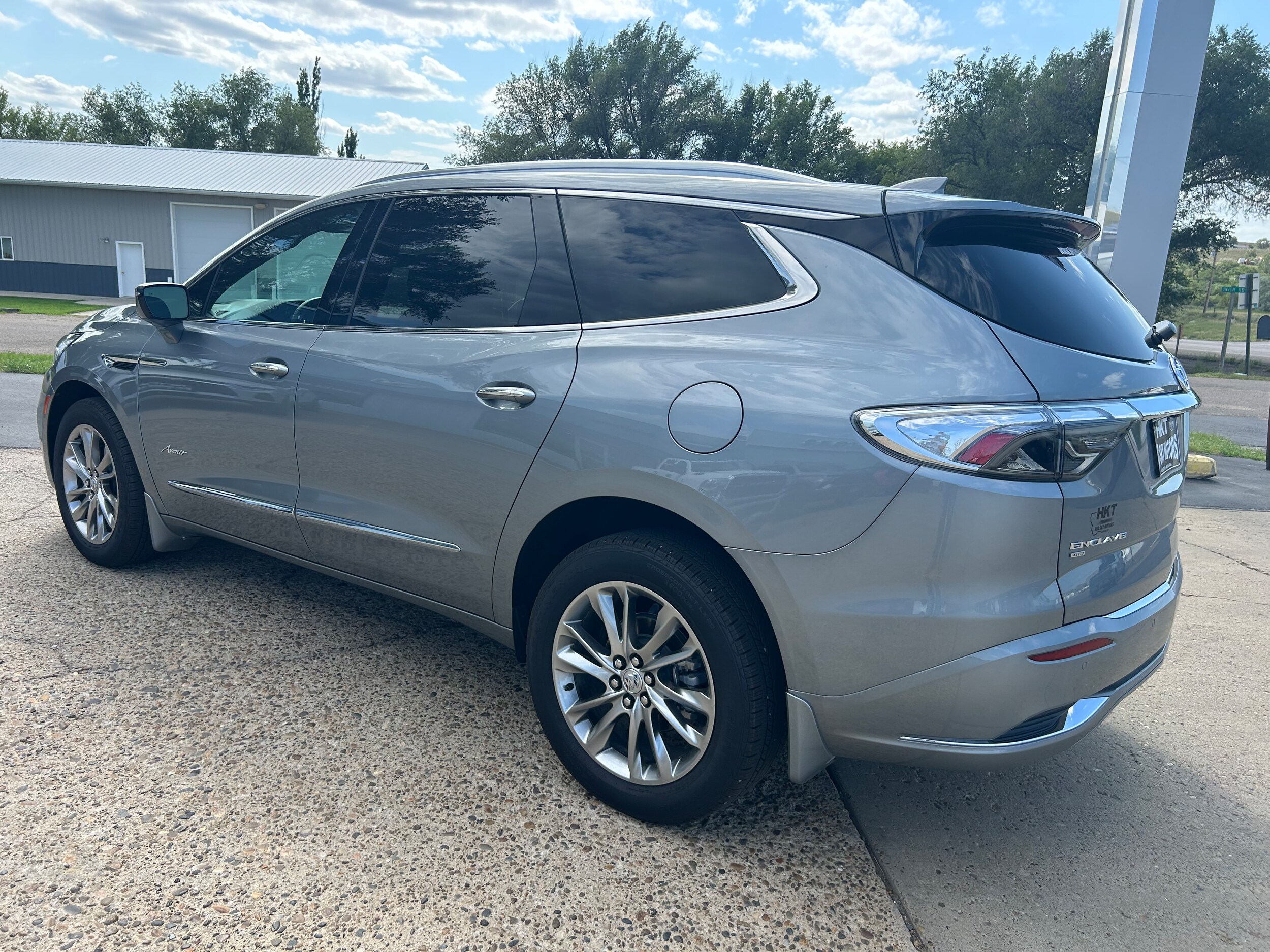 2024 Buick Enclave Avenir photo 4