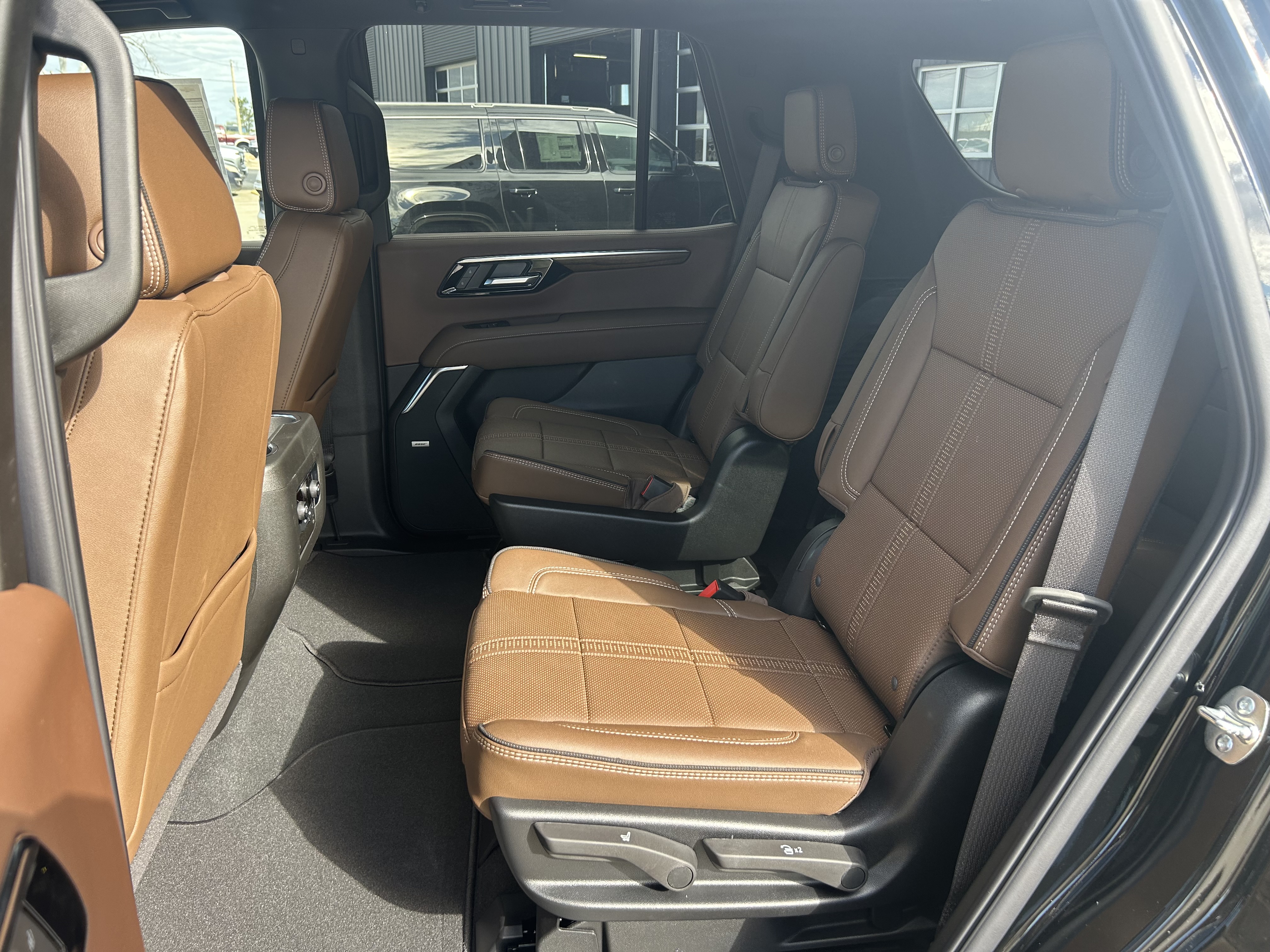 2026 Chevrolet Tahoe High Country - Photo 12