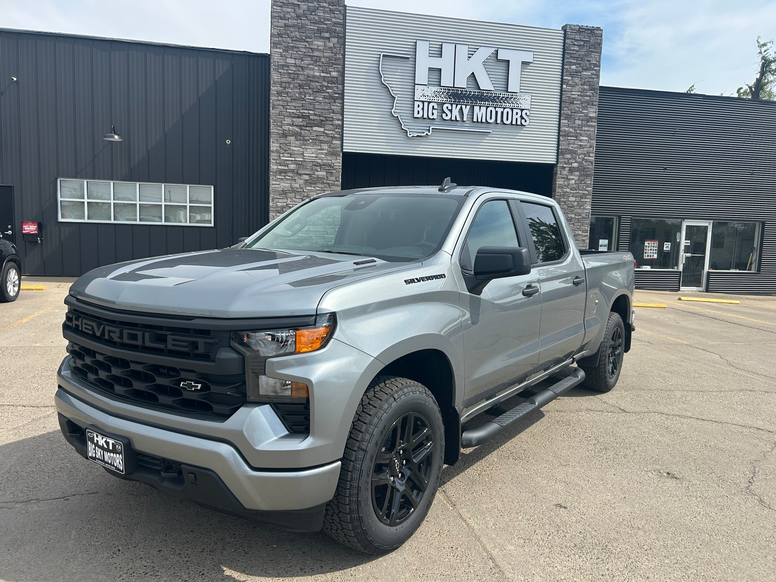 2026 Chevrolet Silverado 1500 Custom - Sterling Gray Metallic exterior view 1