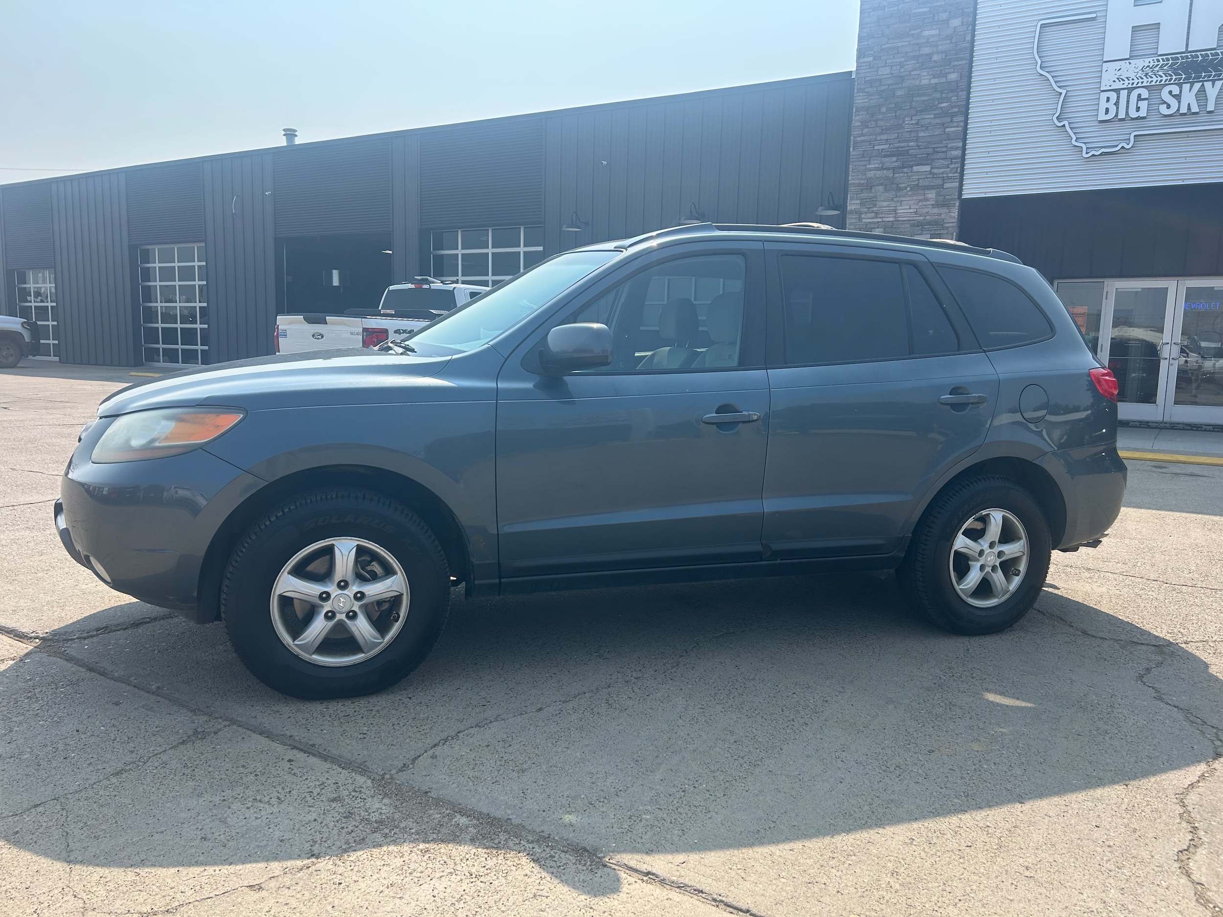Used 2007 Hyundai Santa Fe GLS with VIN 5NMSG73DX7H056775 for sale in Glendive, MT