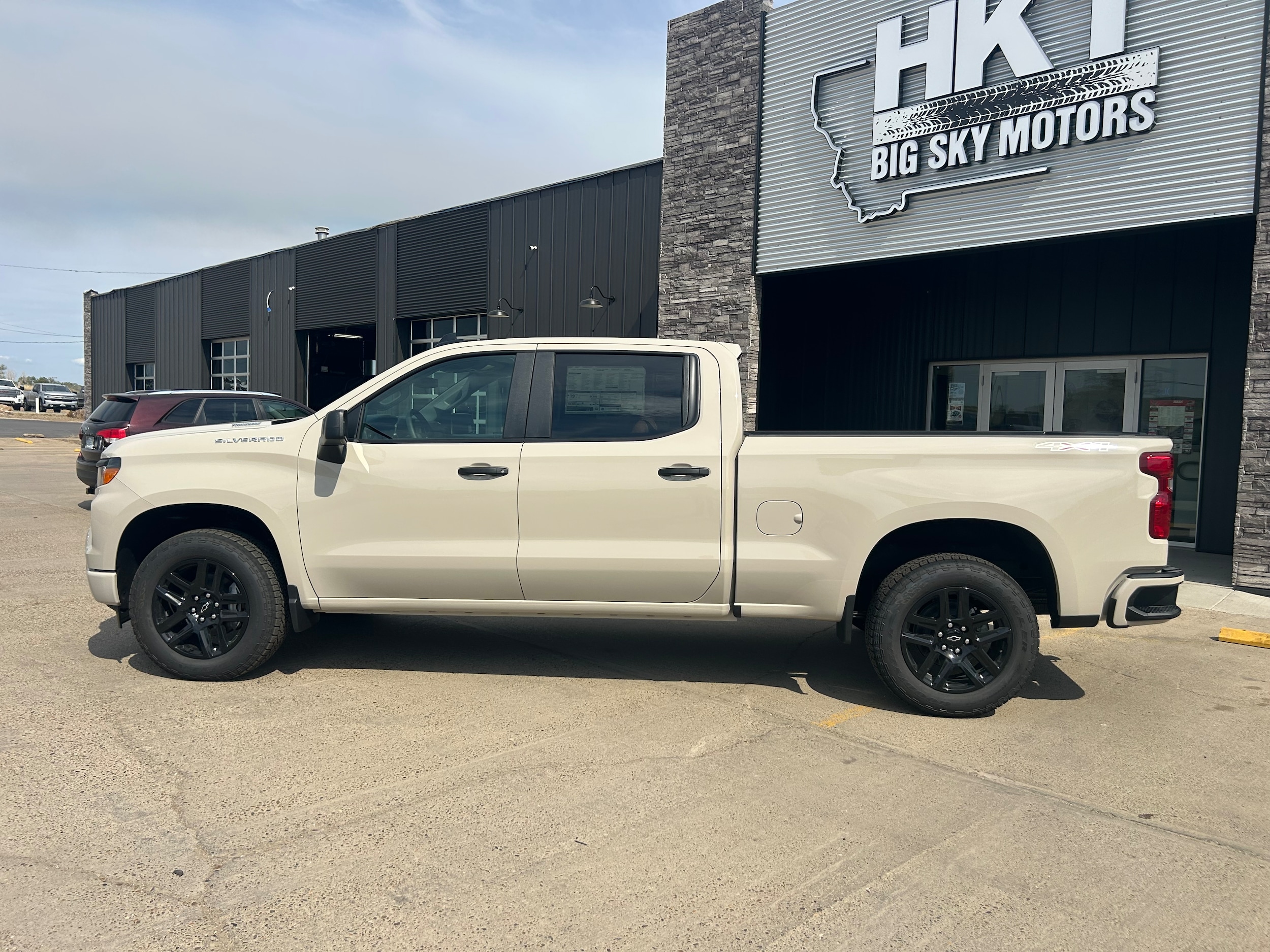 2026 Chevrolet Silverado 1500 Custom - White Sands exterior view 4