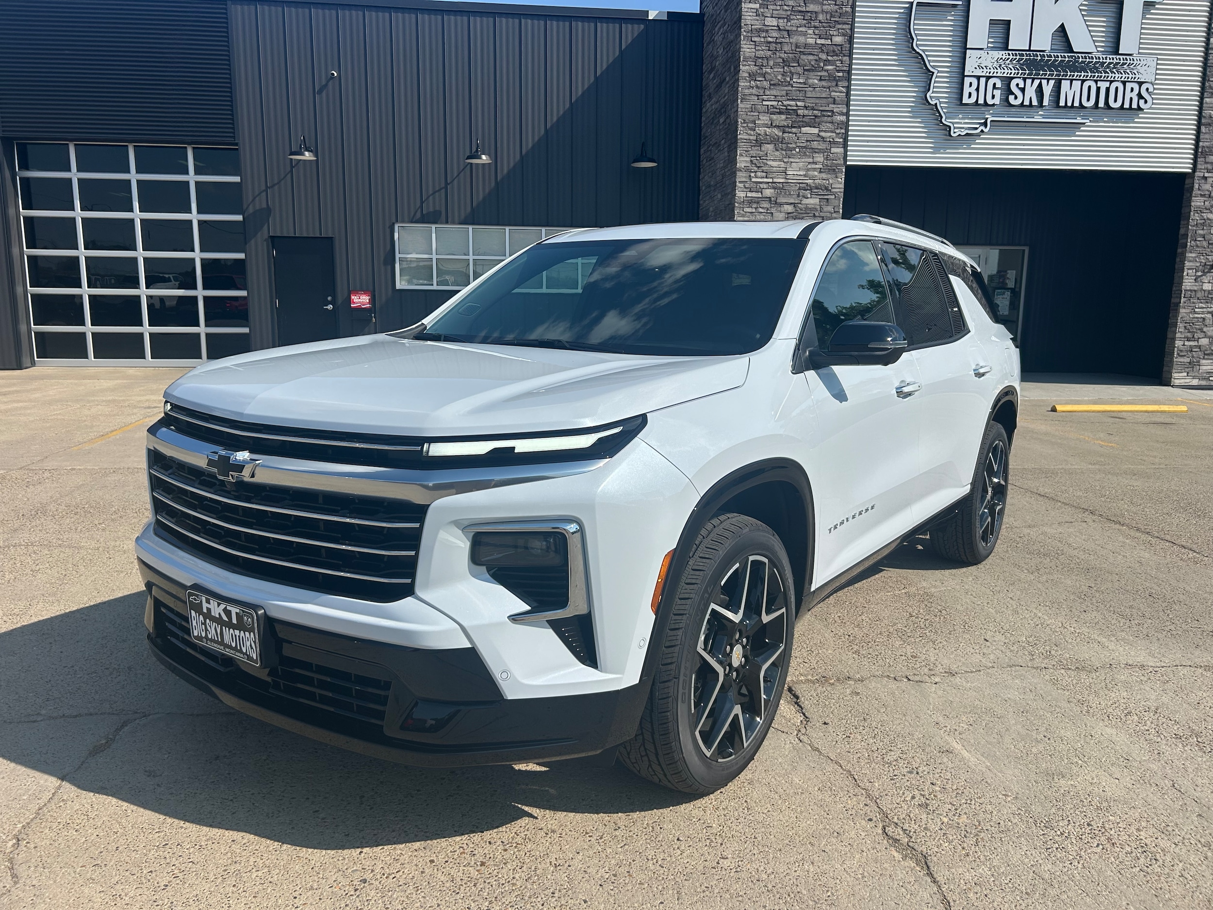 2026 Chevrolet Traverse High Country - Polar White Tricoat exterior view 1