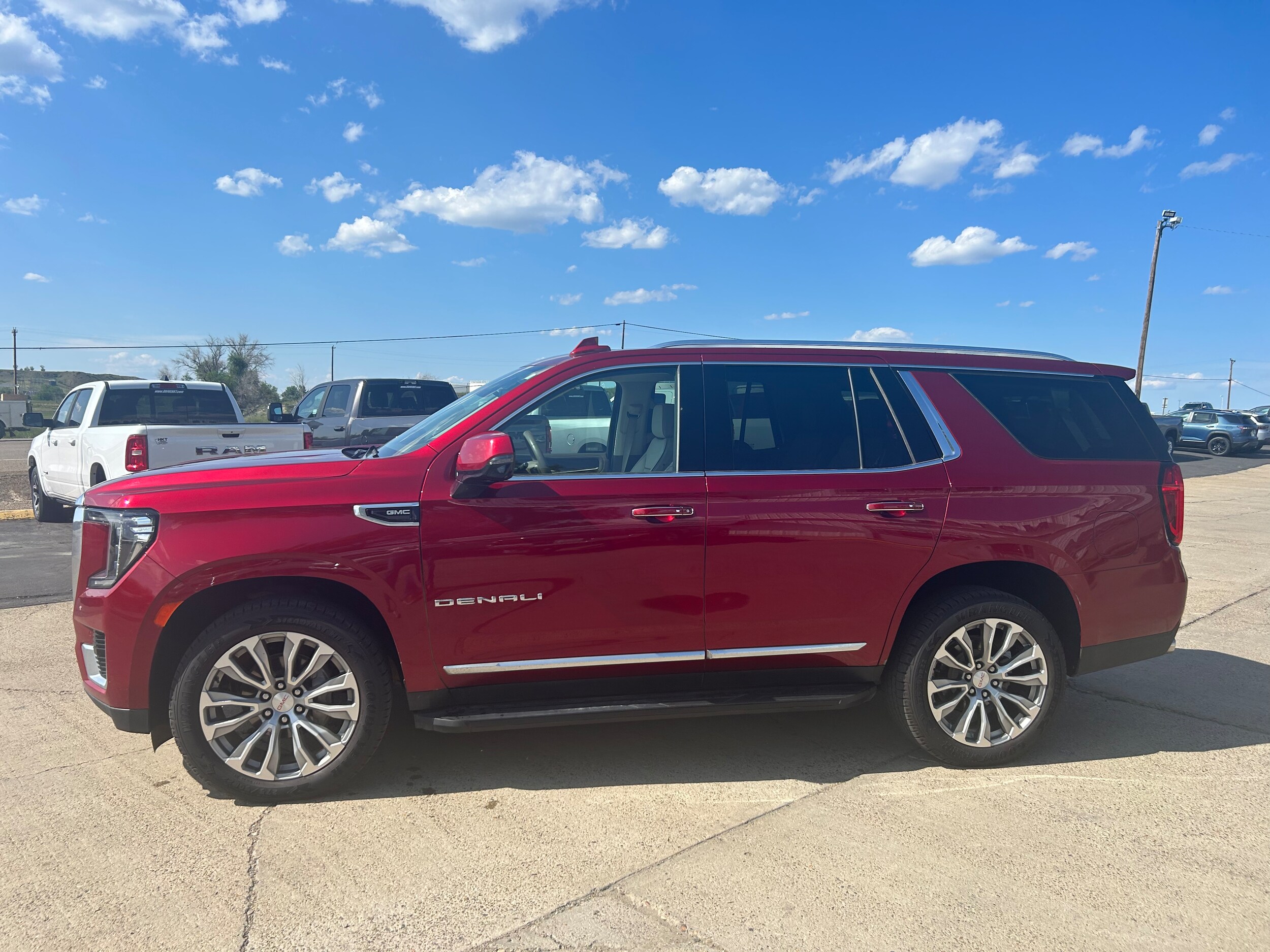 2021 Gmc Yukon Denali photo 4