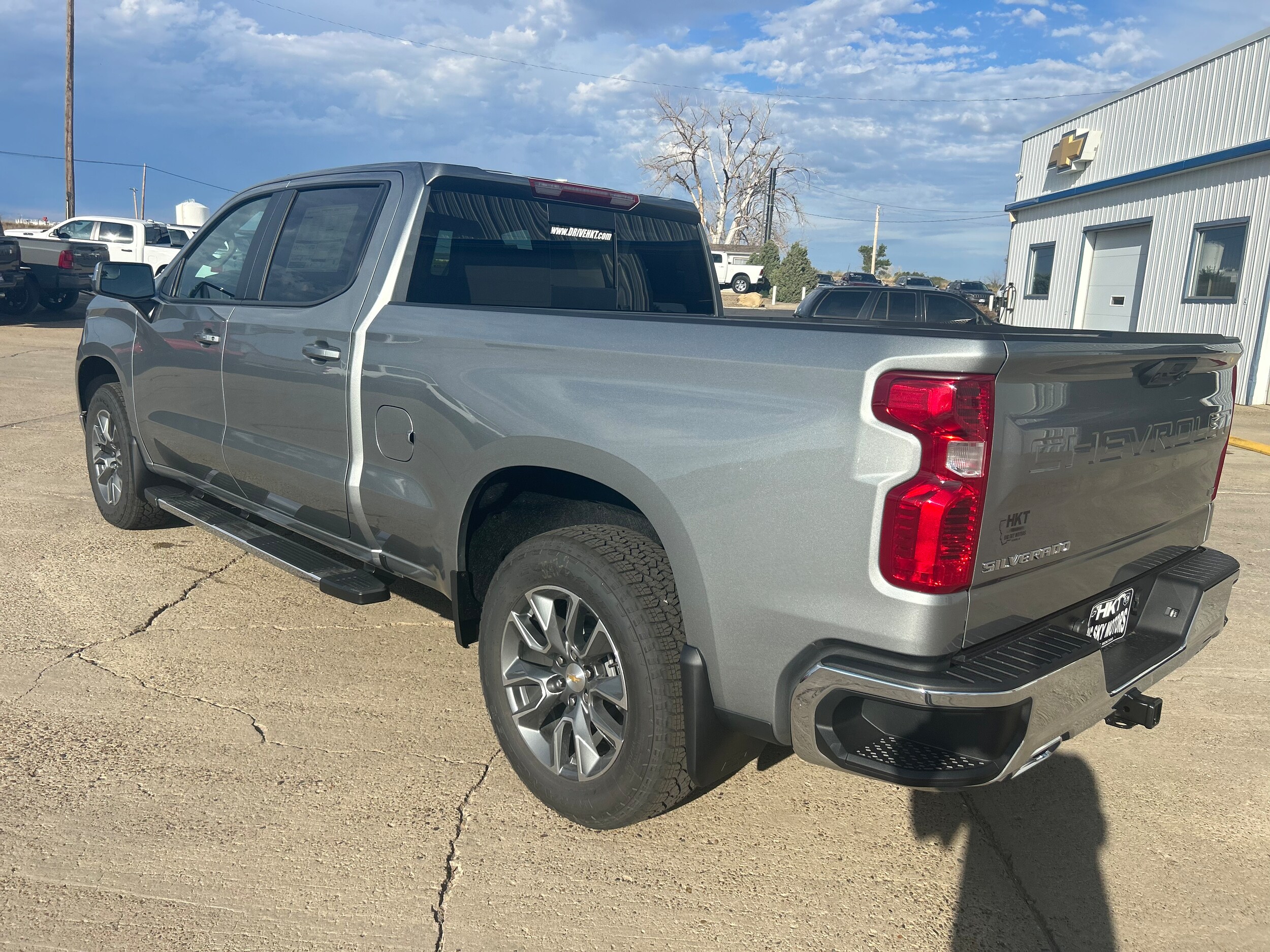 2026 Chevrolet Silverado 1500 LT photo 4