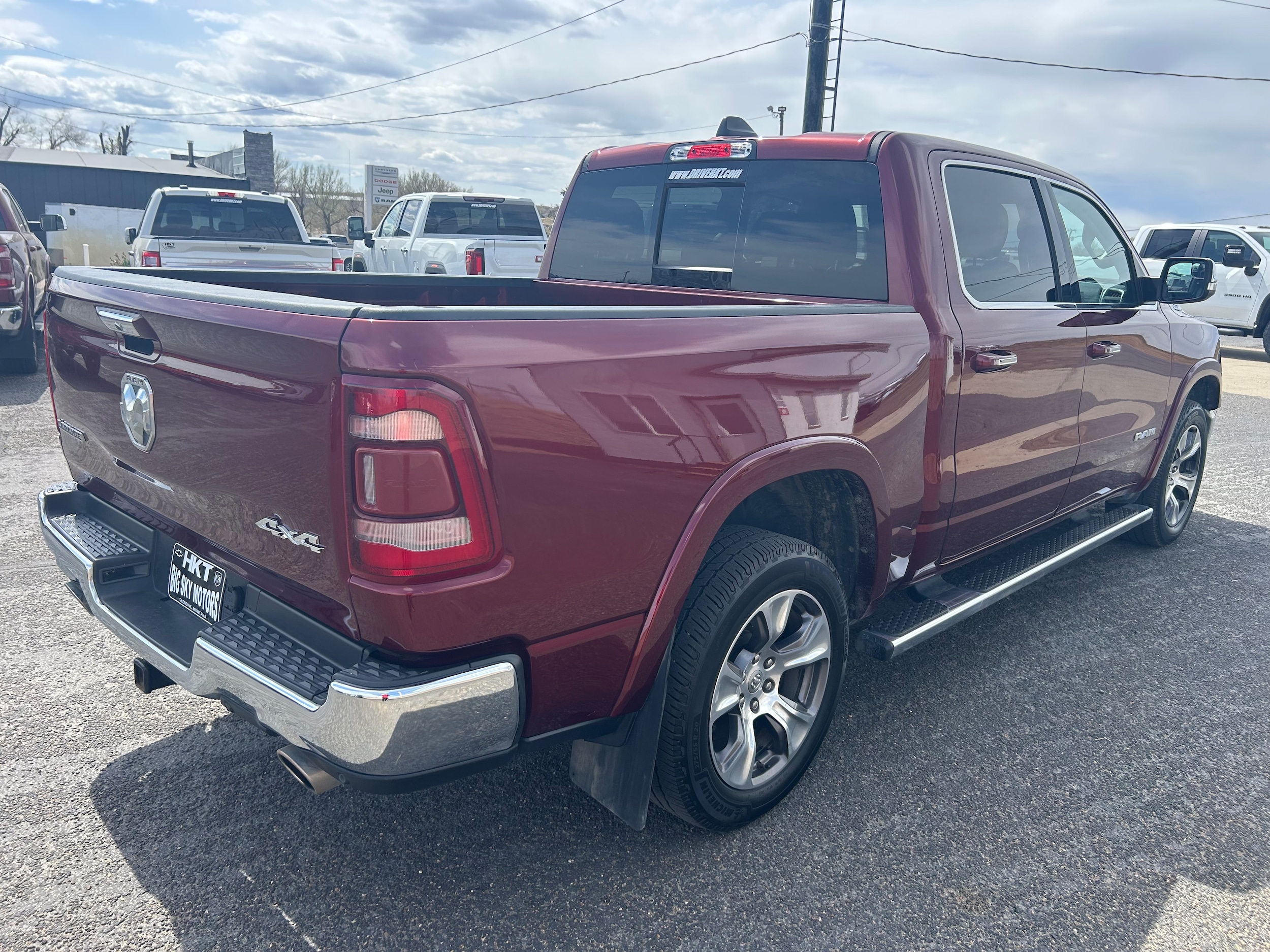 View vehicle photo 6