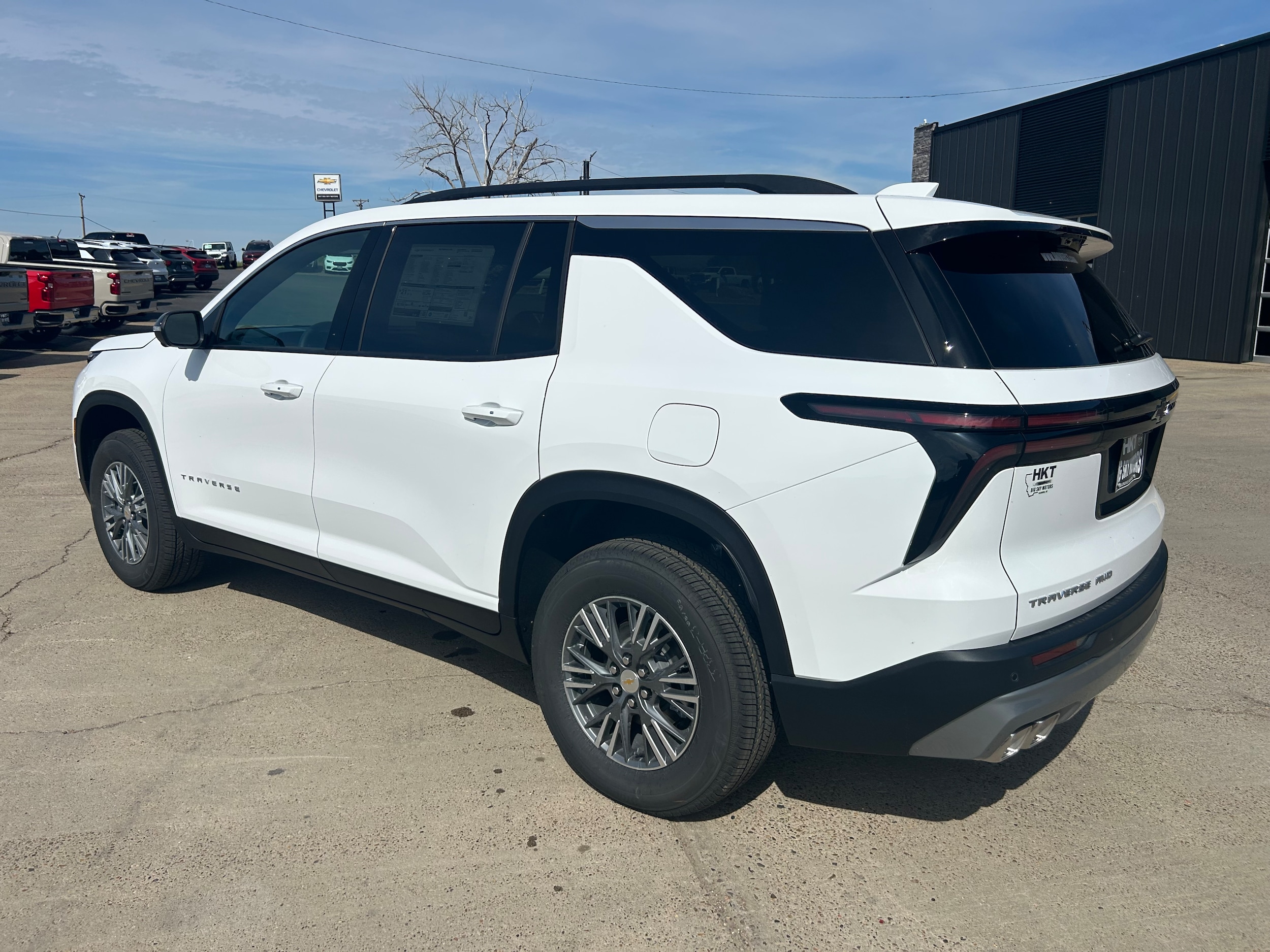2026 Chevrolet Traverse LT - Summit White exterior view 4