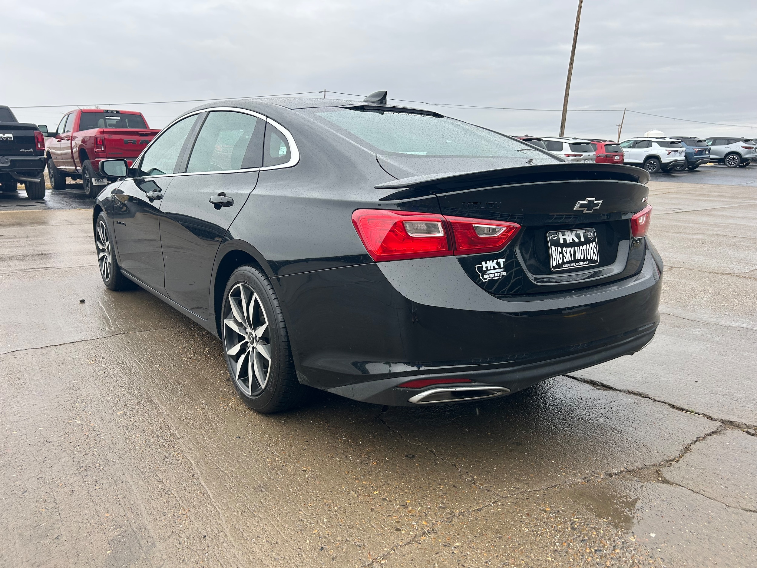 View vehicle photo 4