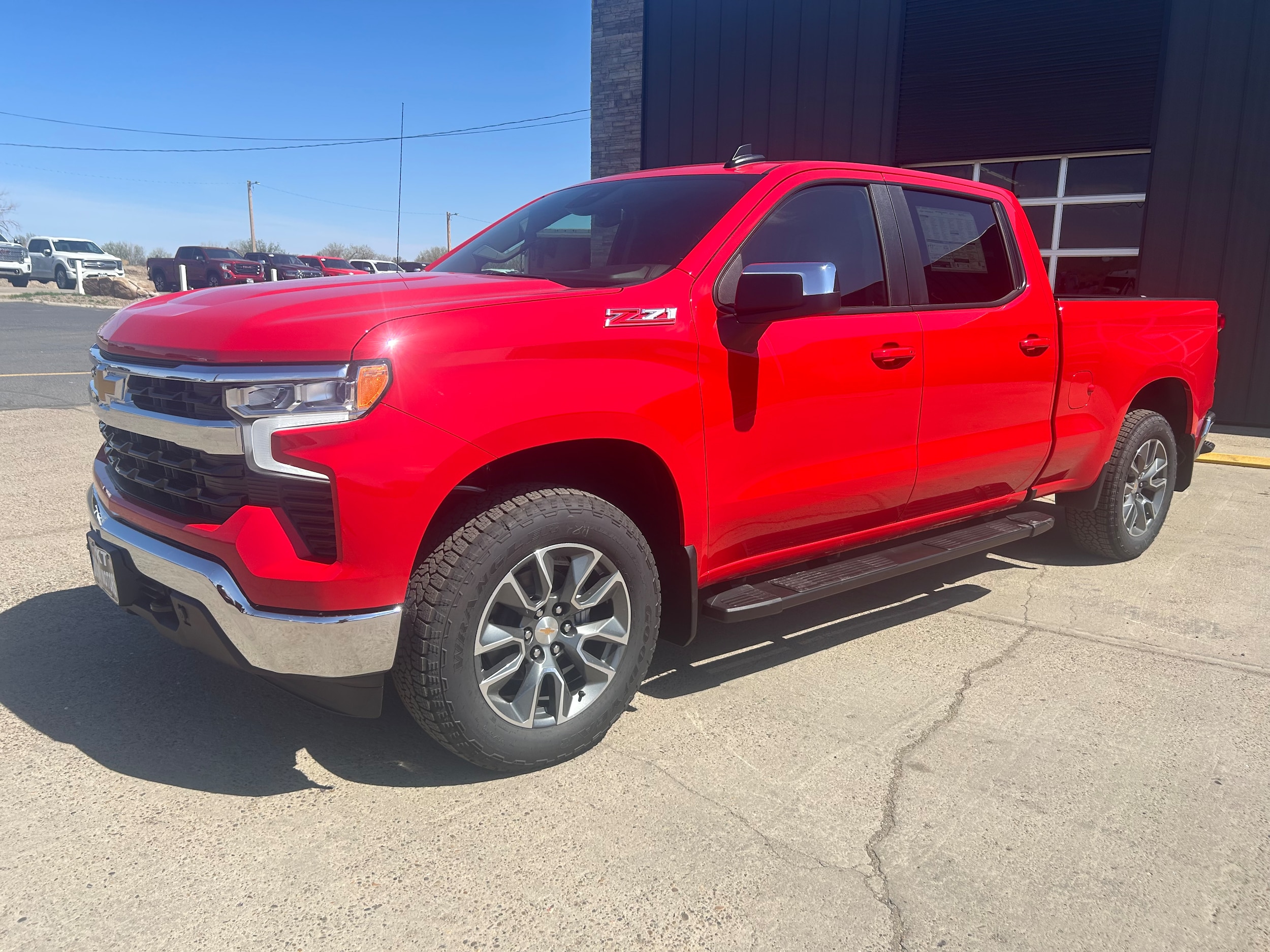 View vehicle photo 2