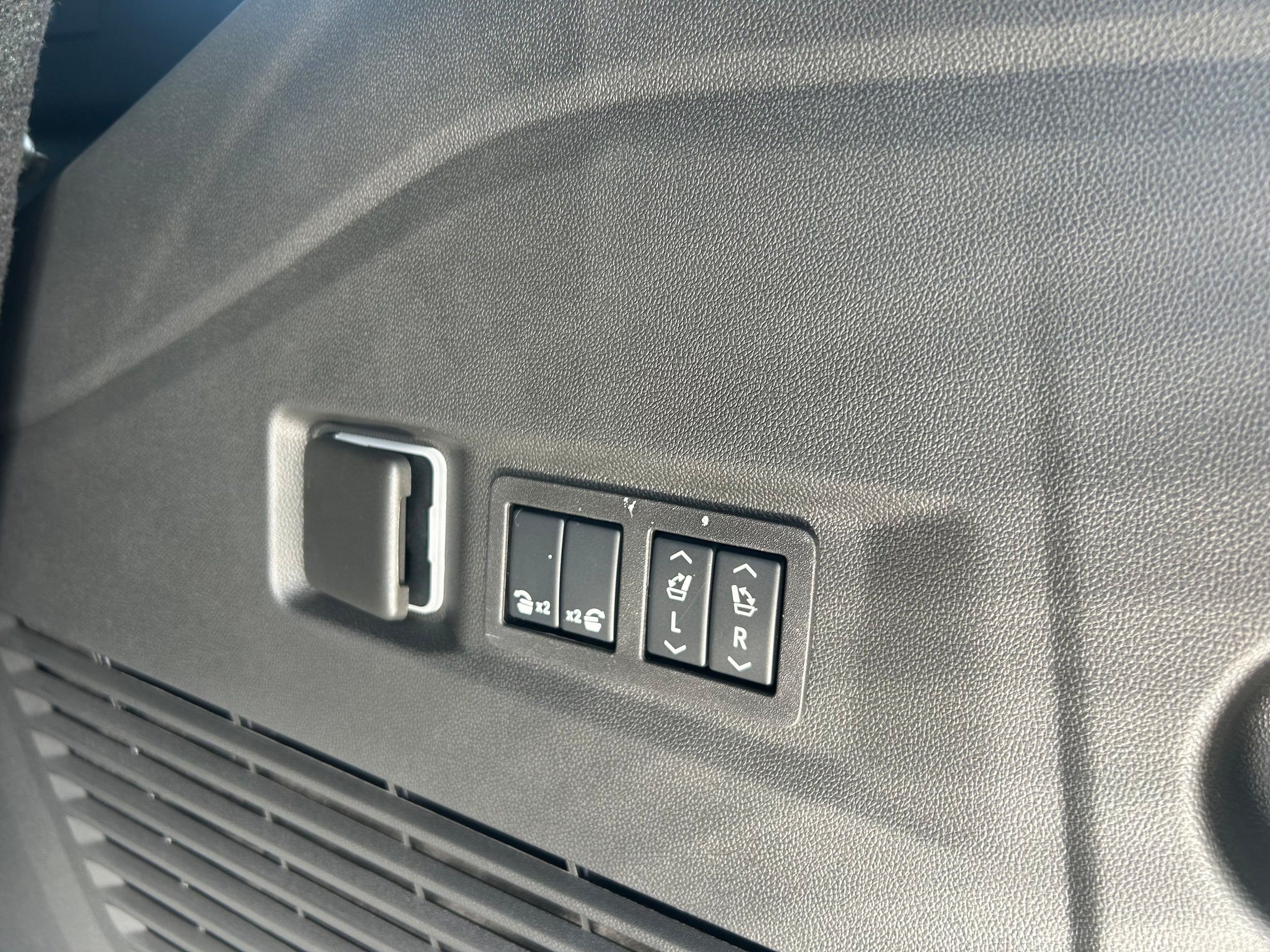 2026 Chevrolet Tahoe High Country - Photo 7