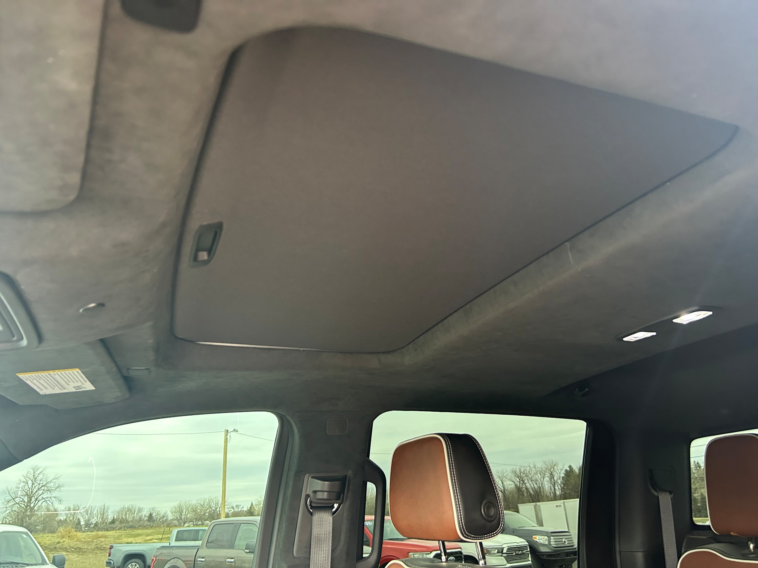 2024 GMC Sierra 3500 HD Denali Ultimate - Onyx Black exterior view 12