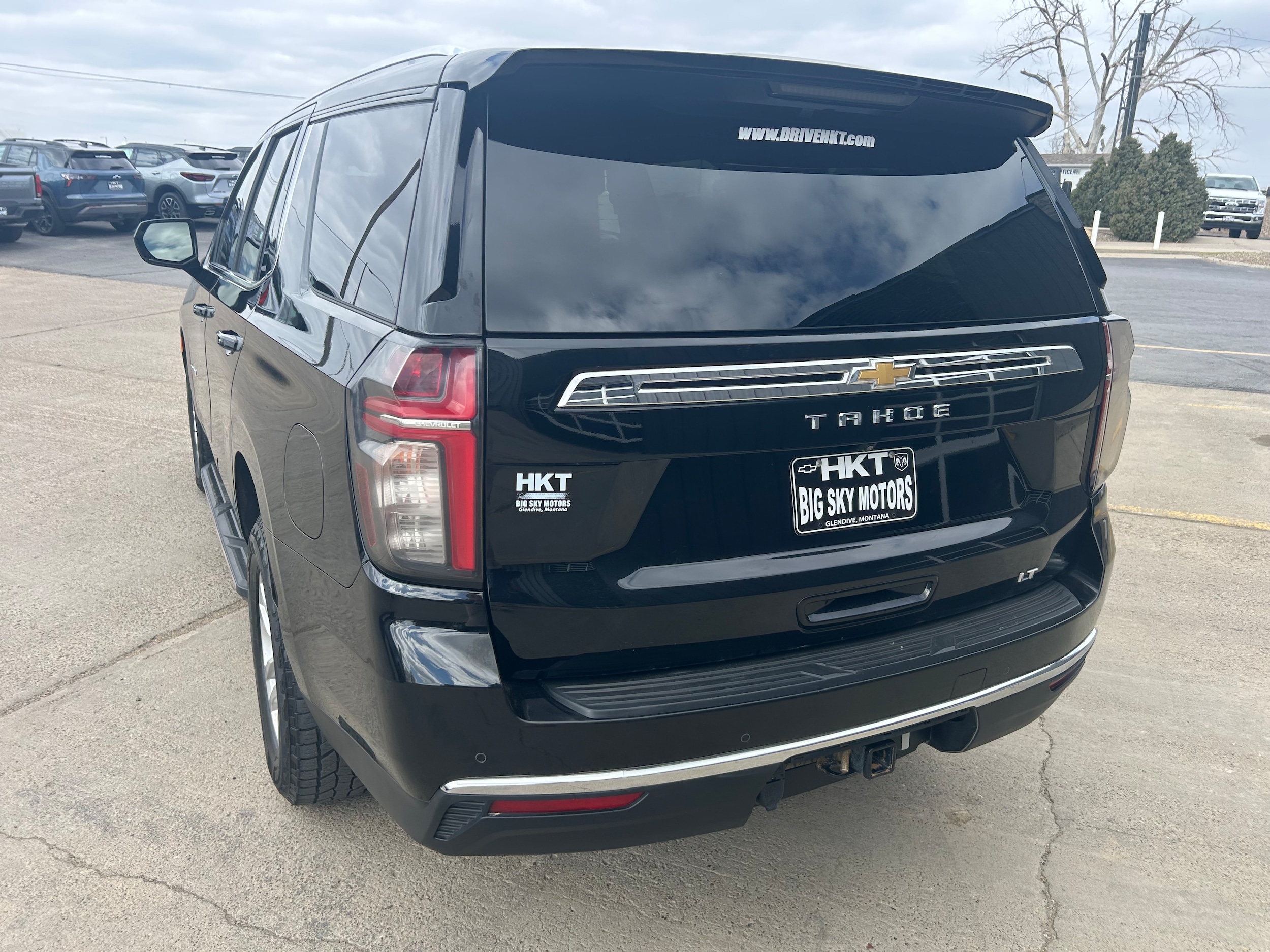 View vehicle photo 5