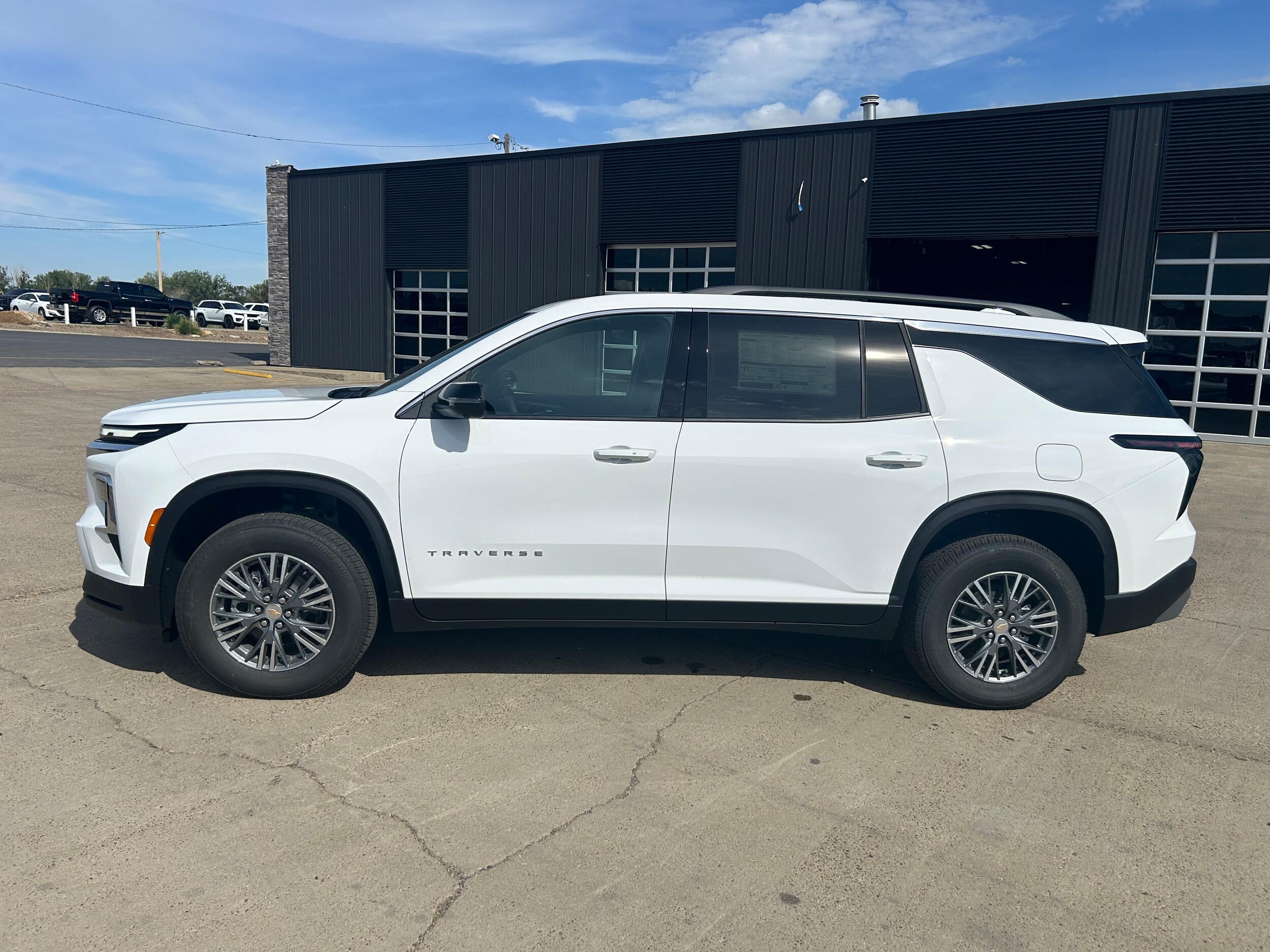 2026 Chevrolet Traverse LT - Summit White exterior view 3