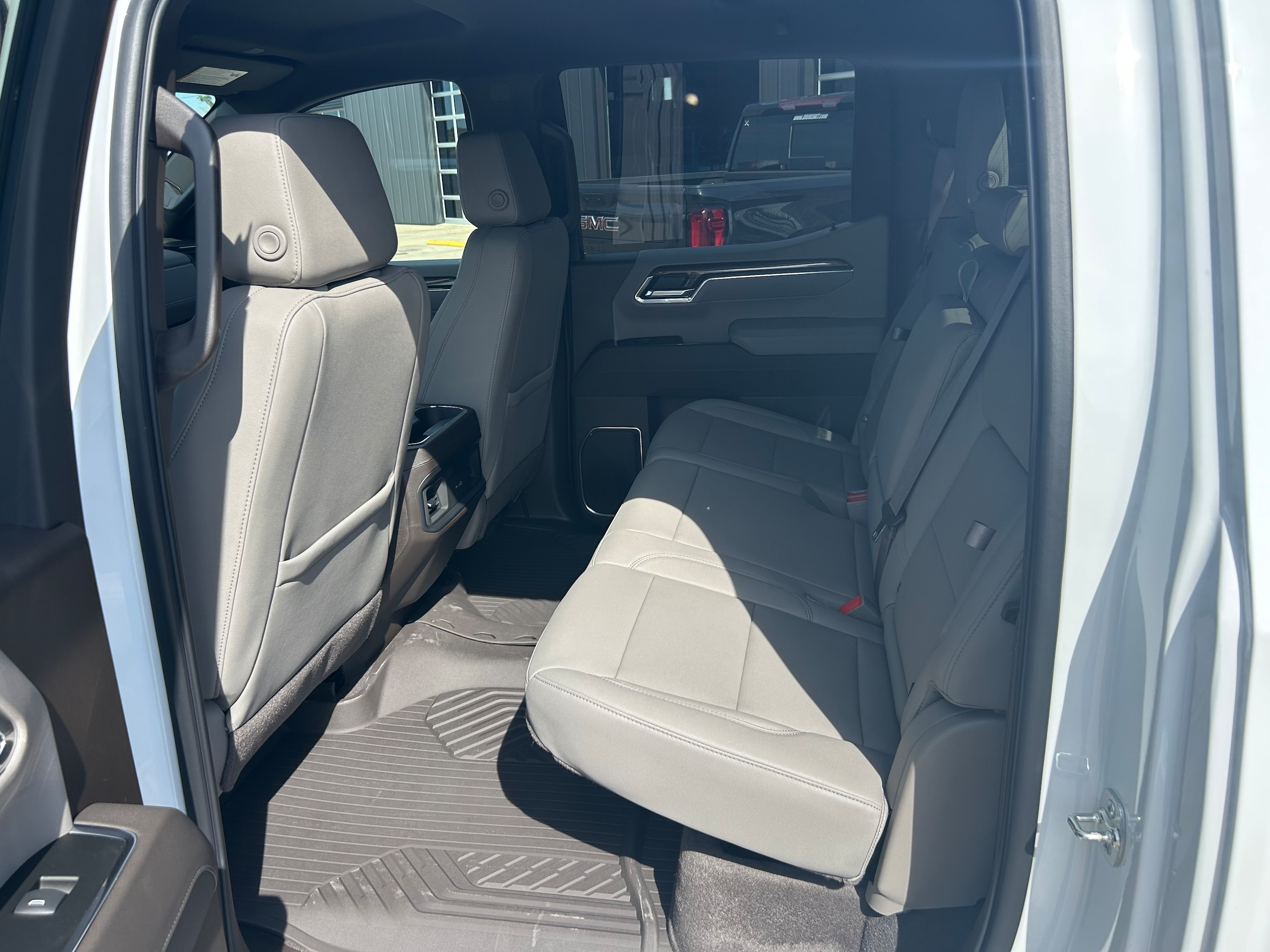 2026 Chevrolet Silverado 1500 LT Trail Boss - Summit White exterior view 7