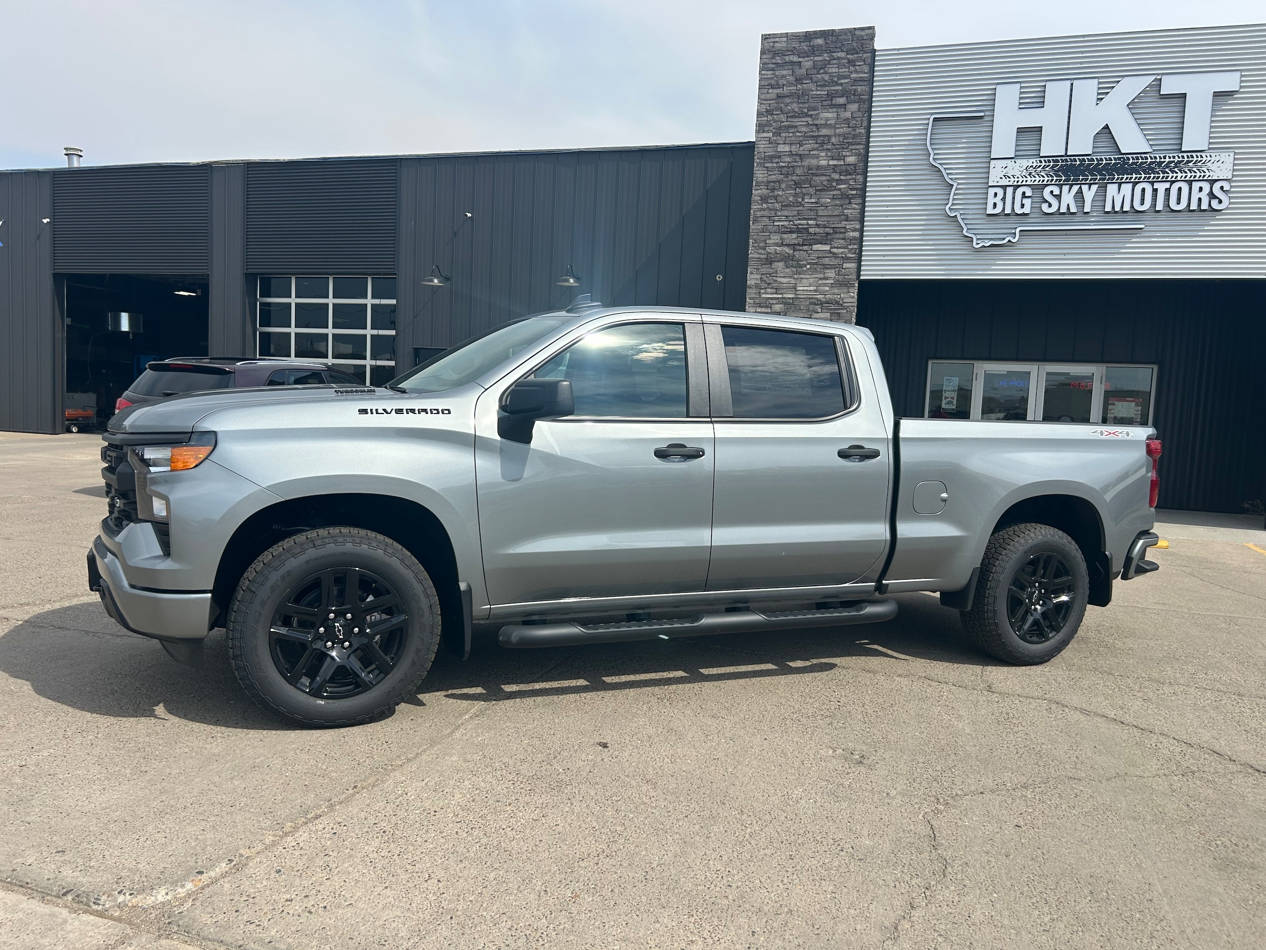 2026 Chevrolet Silverado 1500 Custom - Sterling Gray Metallic exterior view 2
