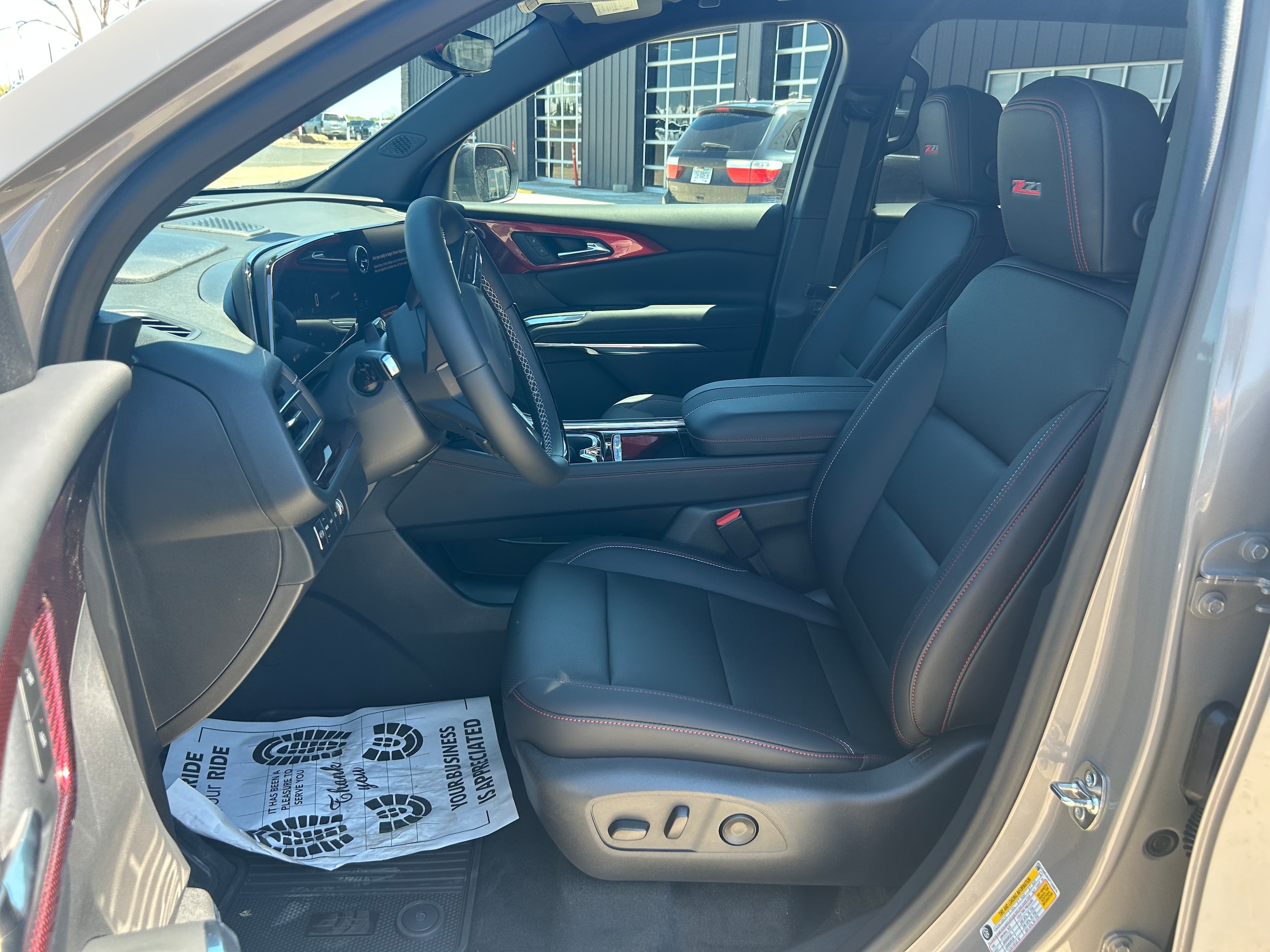 2026 Chevrolet Traverse Z71 - Sandstone Gray exterior view 6