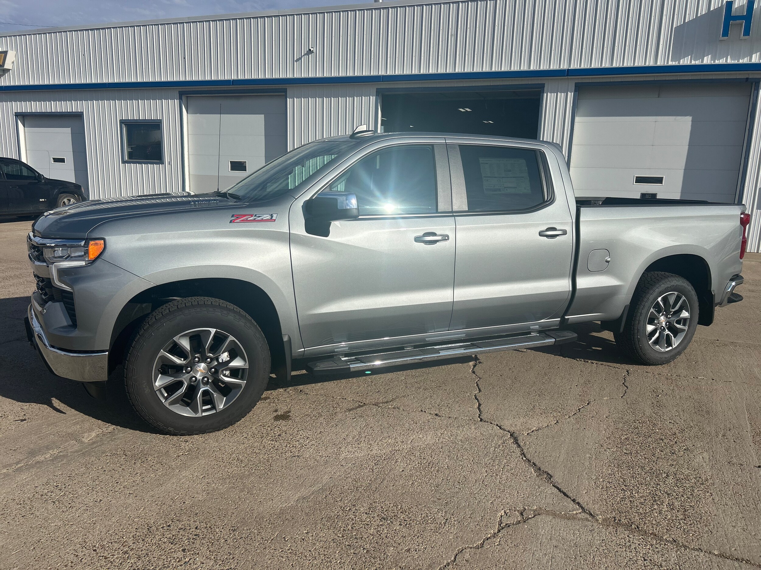 2026 Chevrolet Silverado 1500 LT photo 3