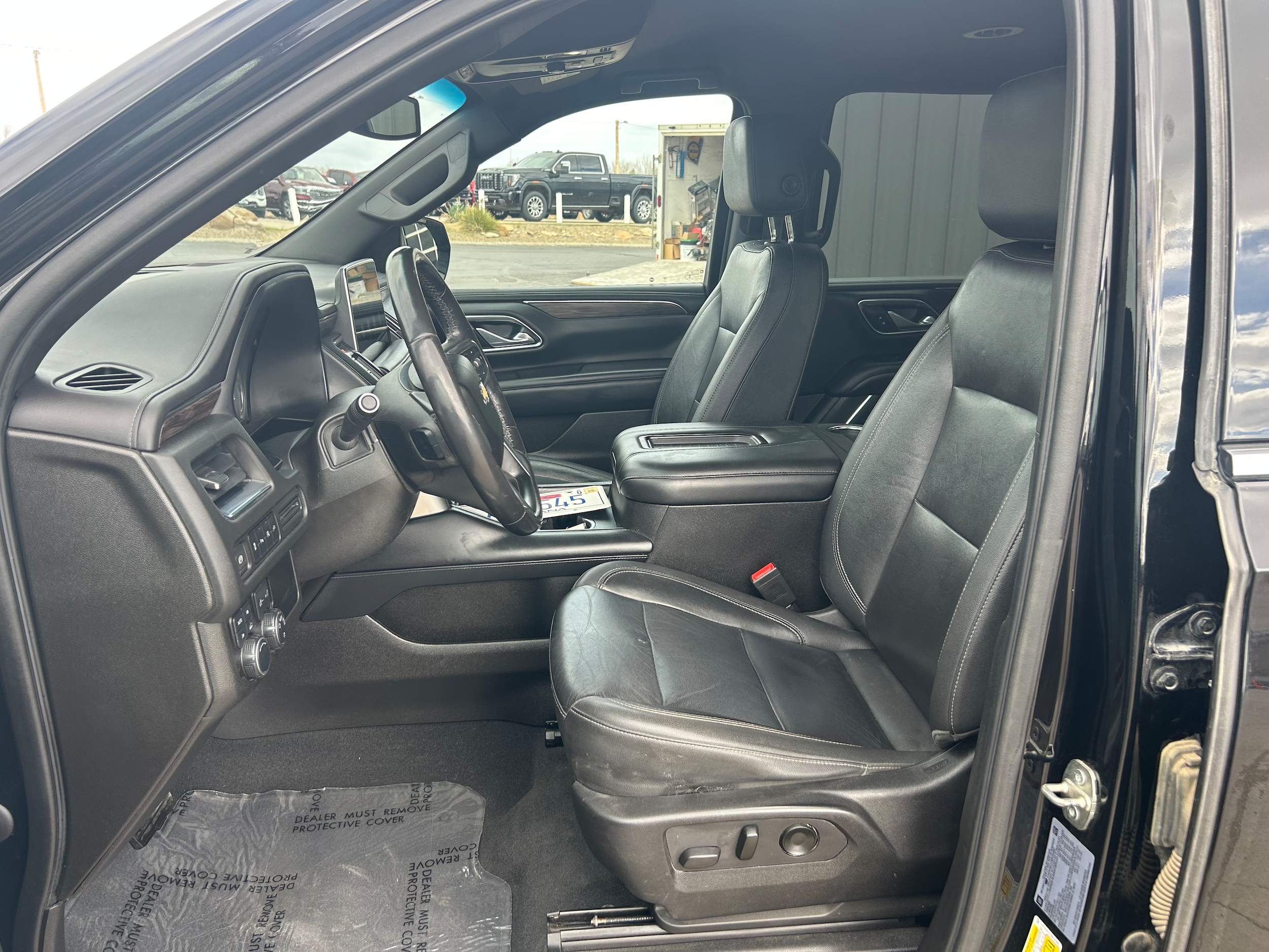 View vehicle photo 7