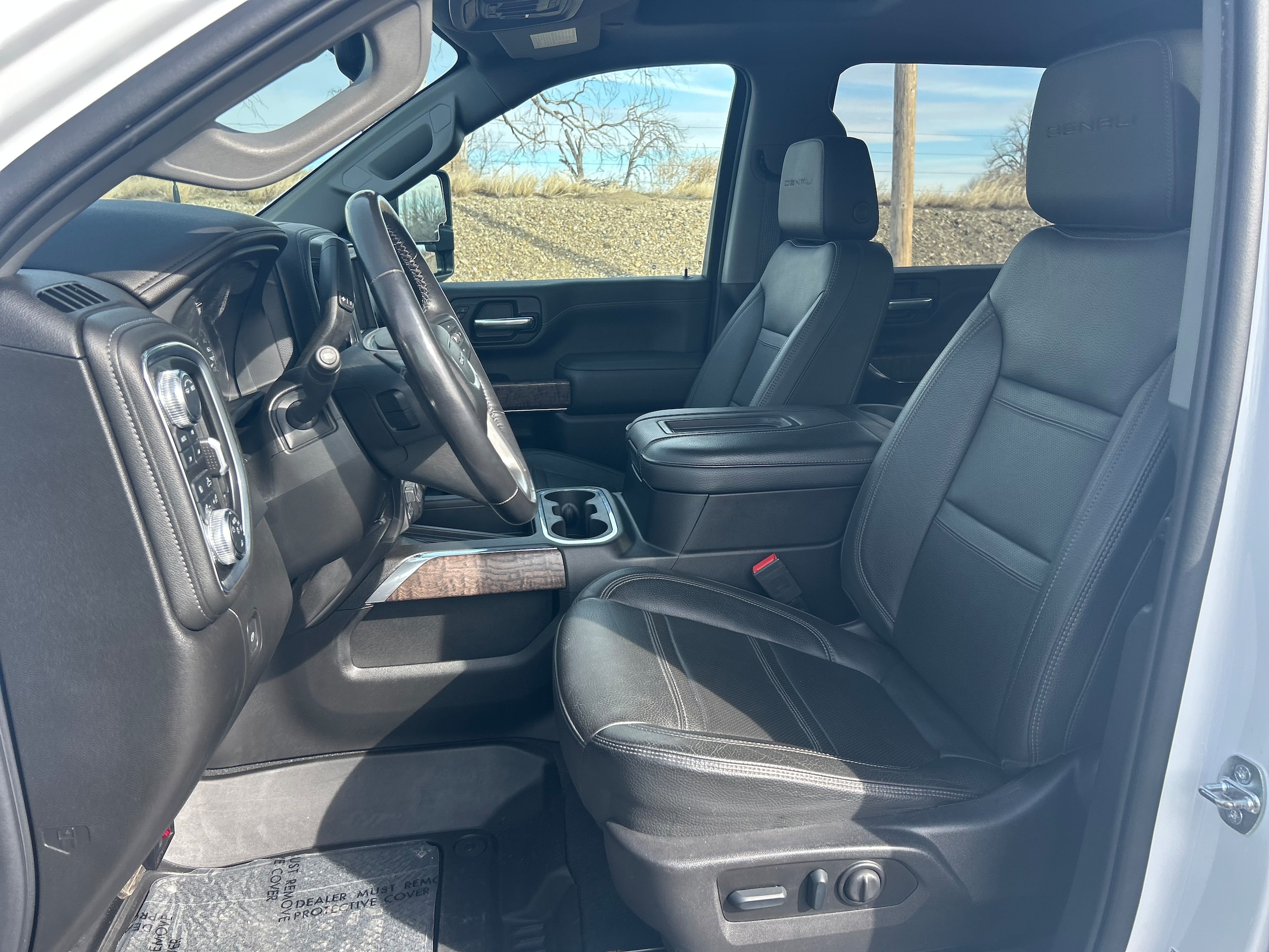 2022 GMC Sierra 2500 HD Denali - Summit White exterior view 9
