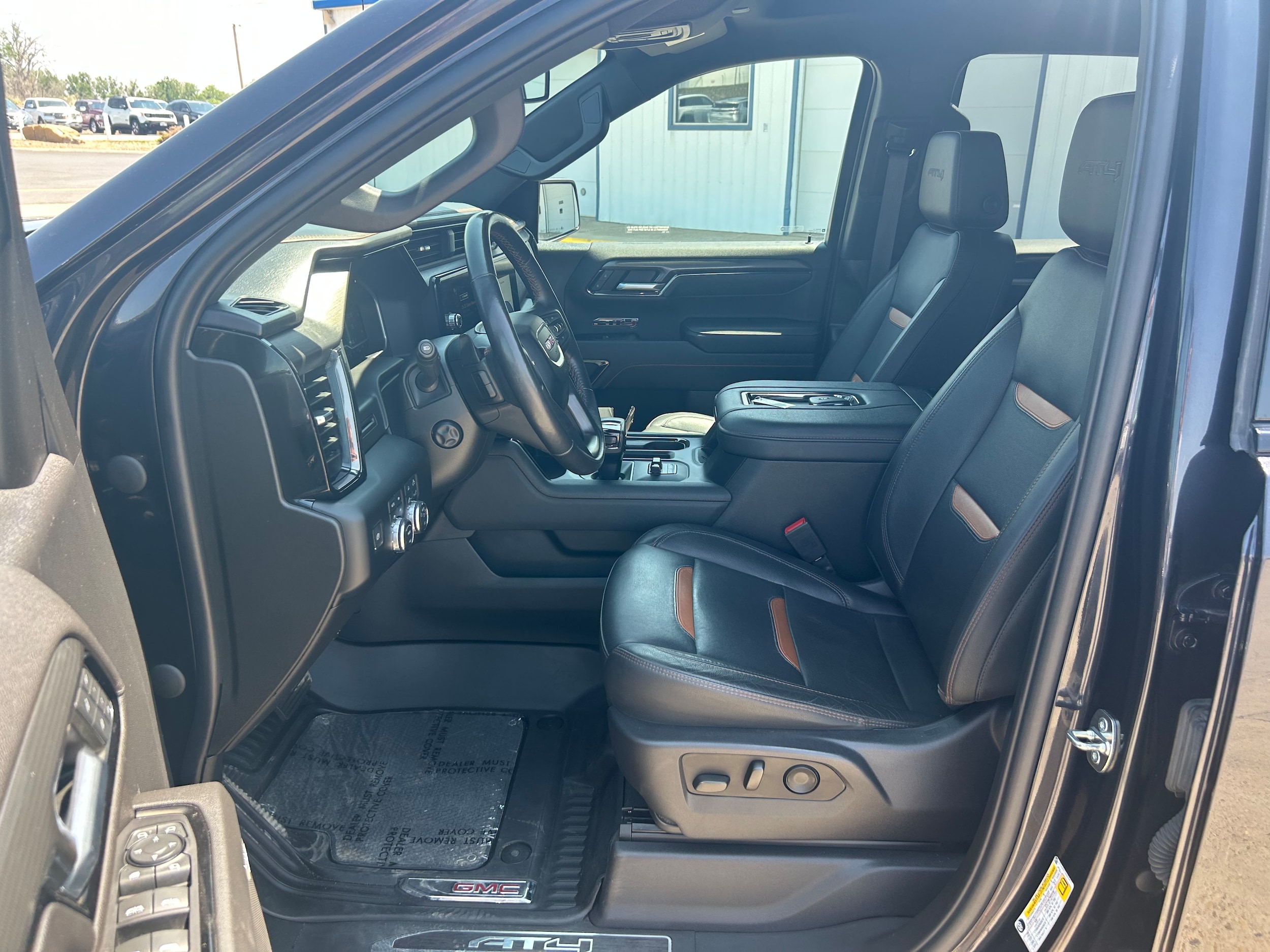 2022 GMC Sierra 1500 AT4 - Photo 6