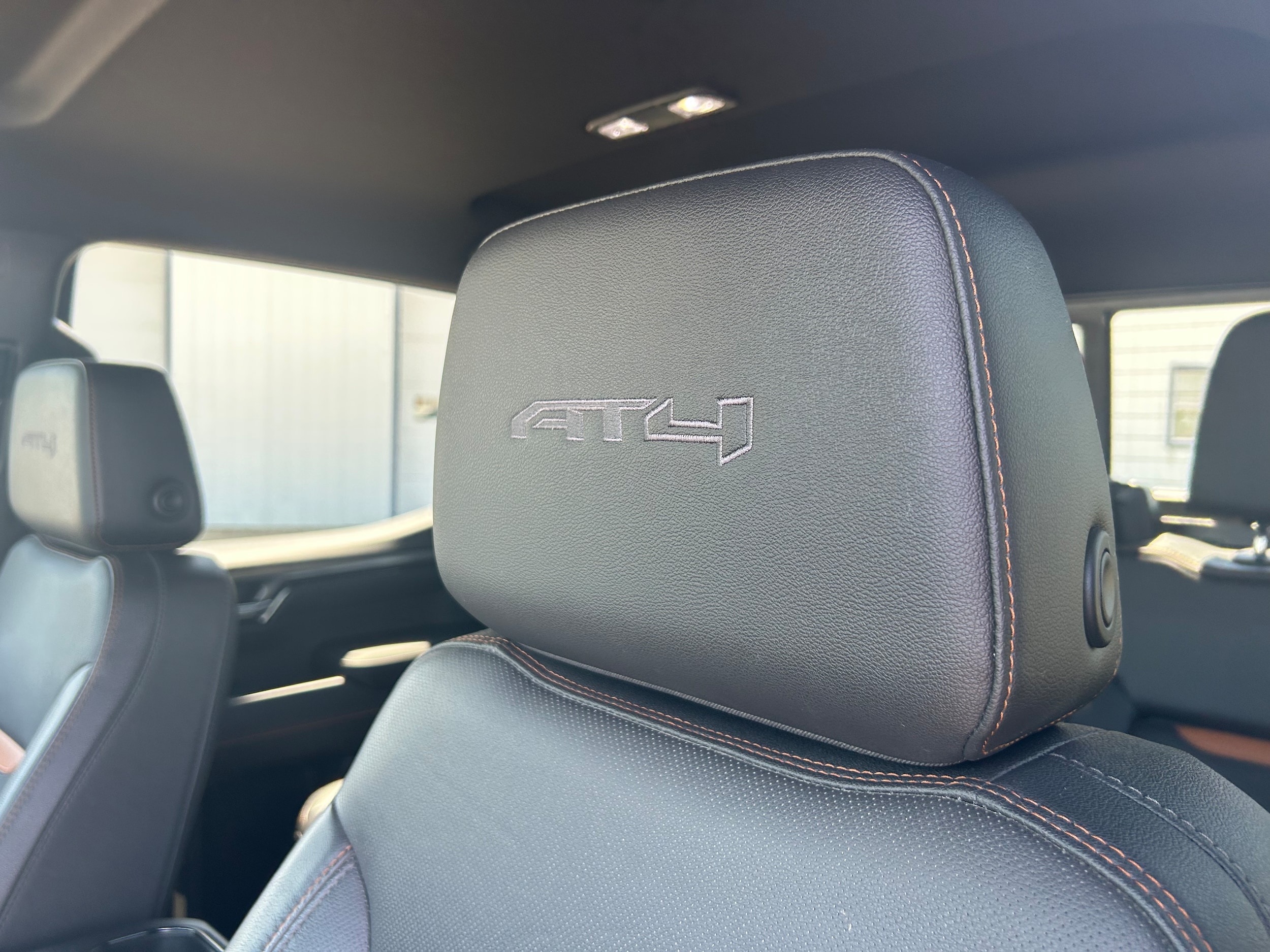 2022 GMC Sierra 1500 AT4 - Photo 10