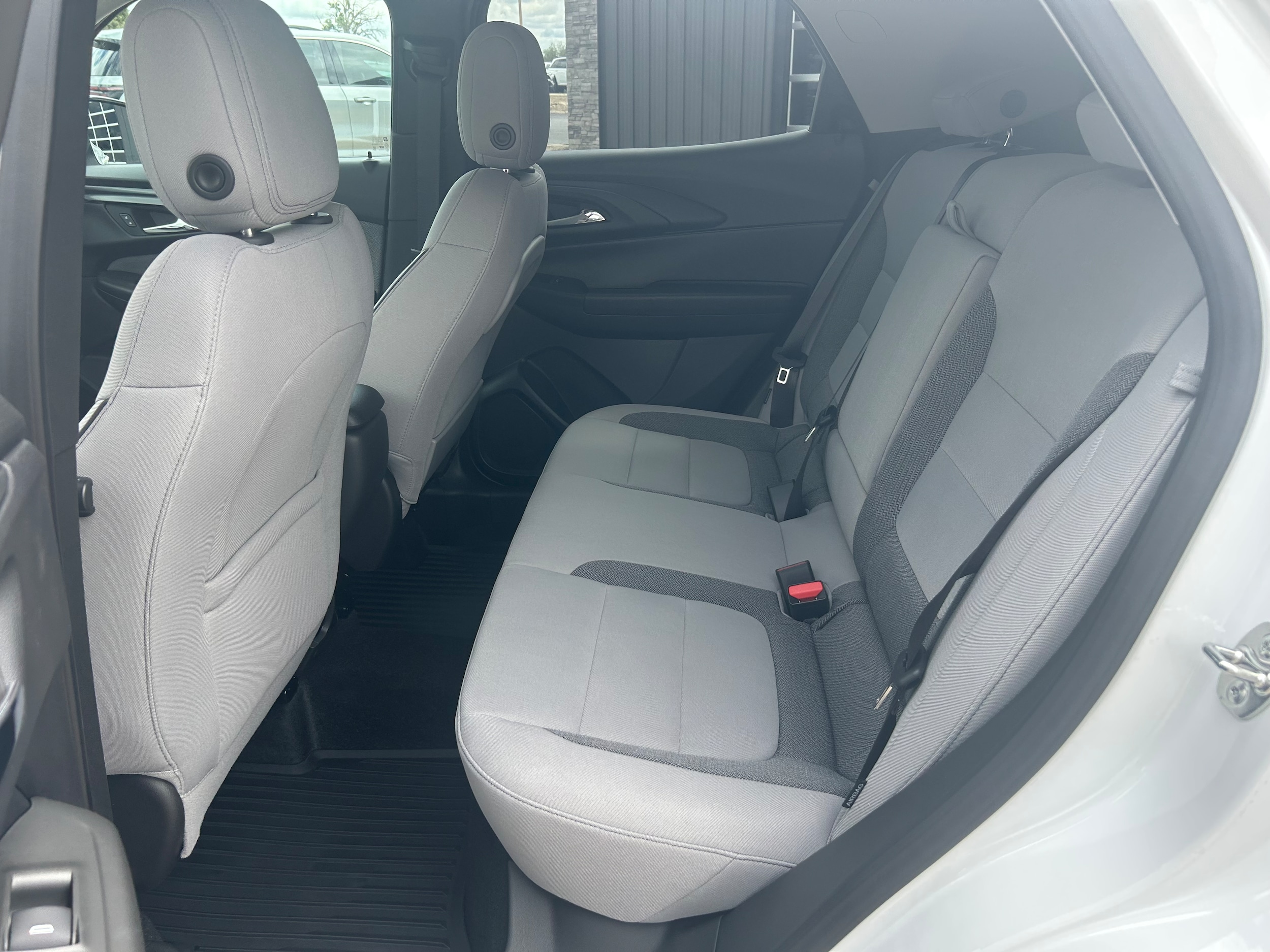 2026 Chevrolet Trailblazer LT - Summit White exterior view 8