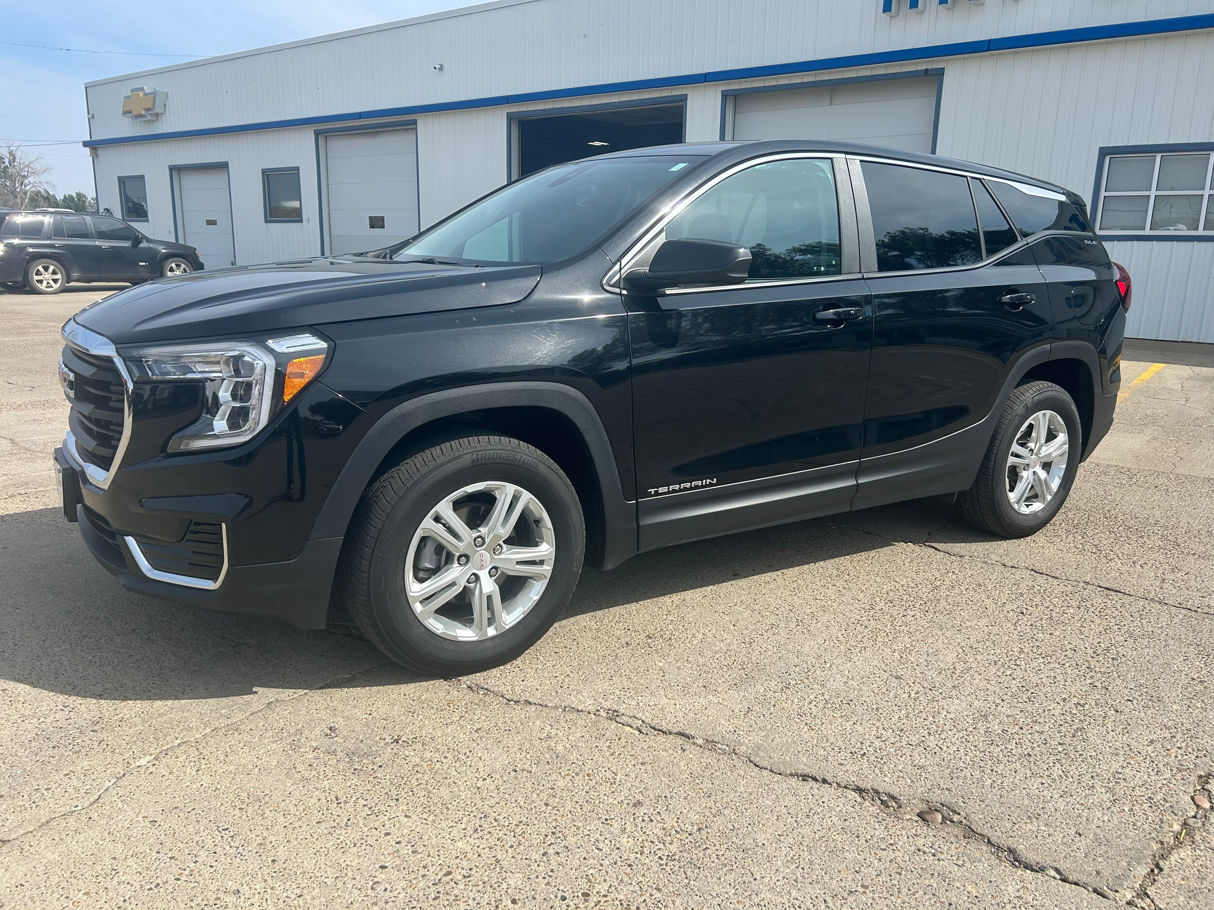 2024 Gmc Terrain SLE photo 2