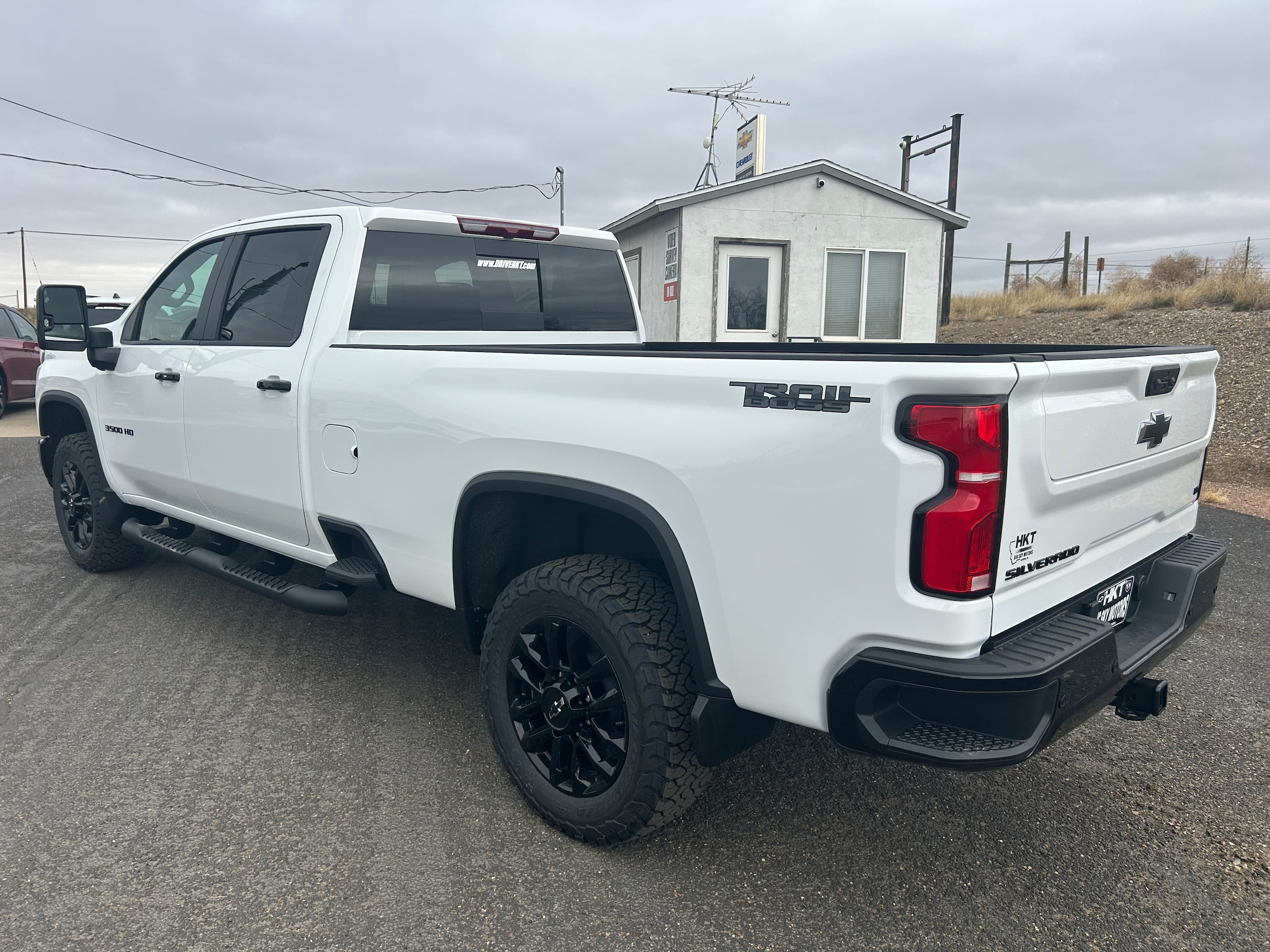 2026 Chevrolet Silverado 3500 HD LT - Summit White exterior view 4