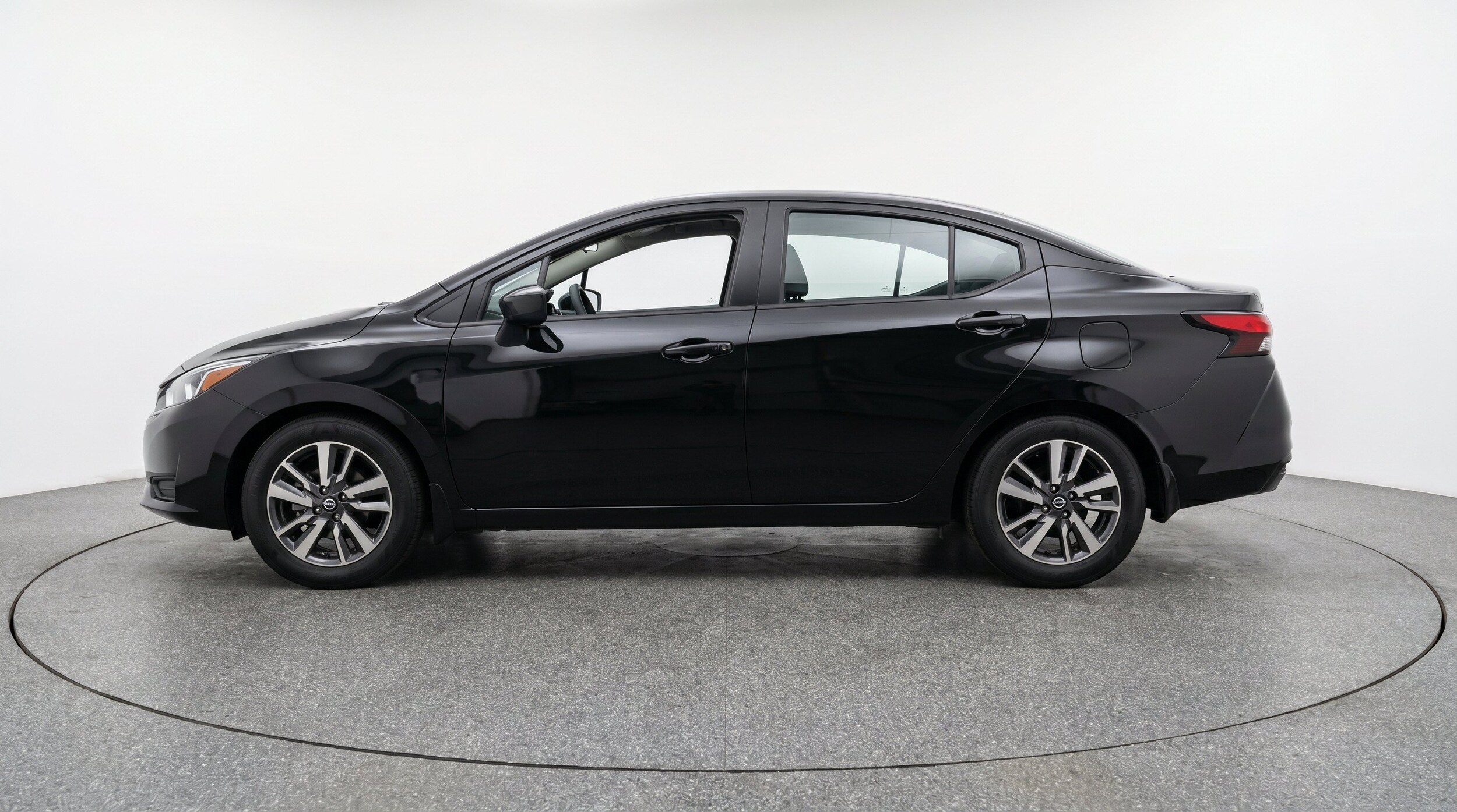 Thumbnail: 2025 Nissan Versa - 5
