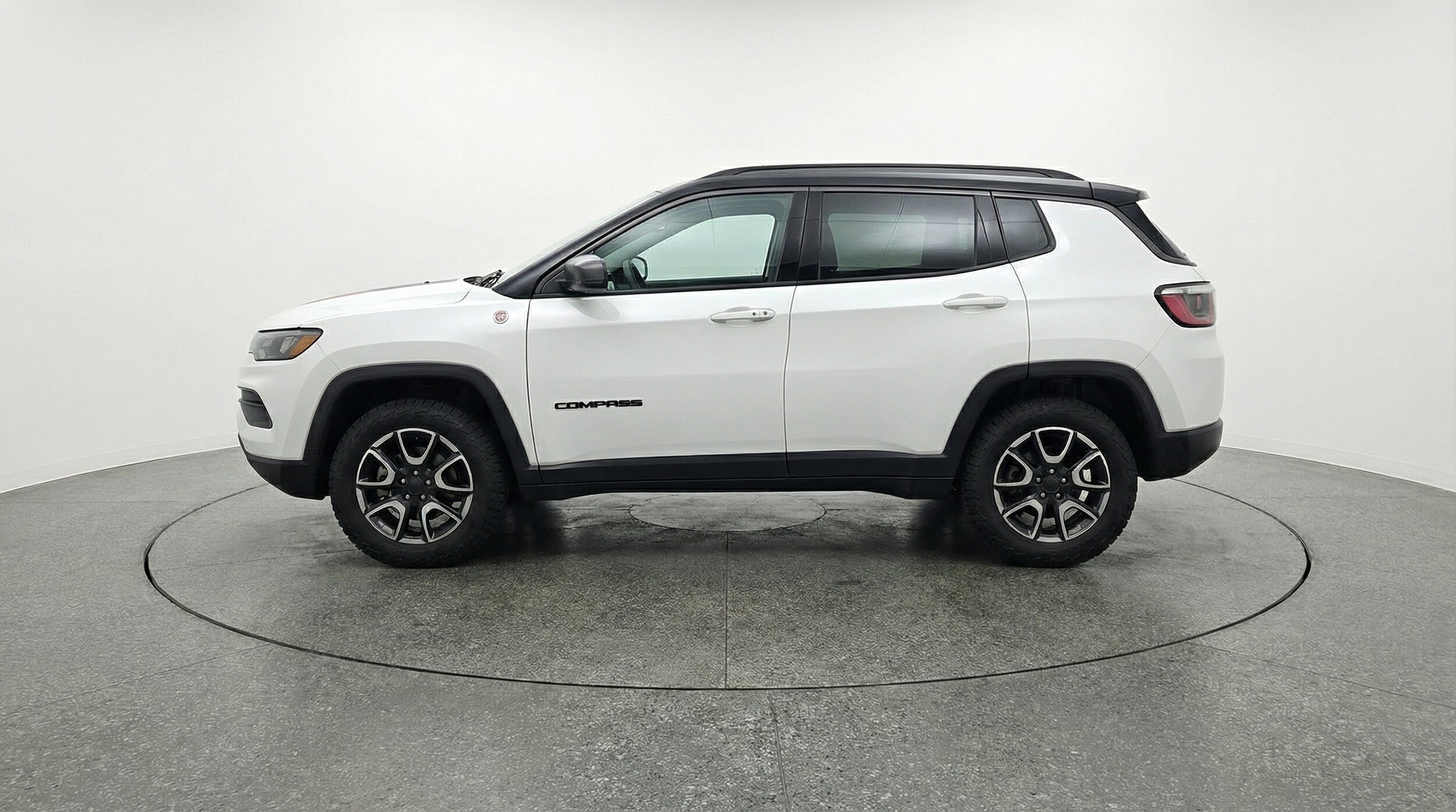 Thumbnail: 2025 Jeep Compass - 4