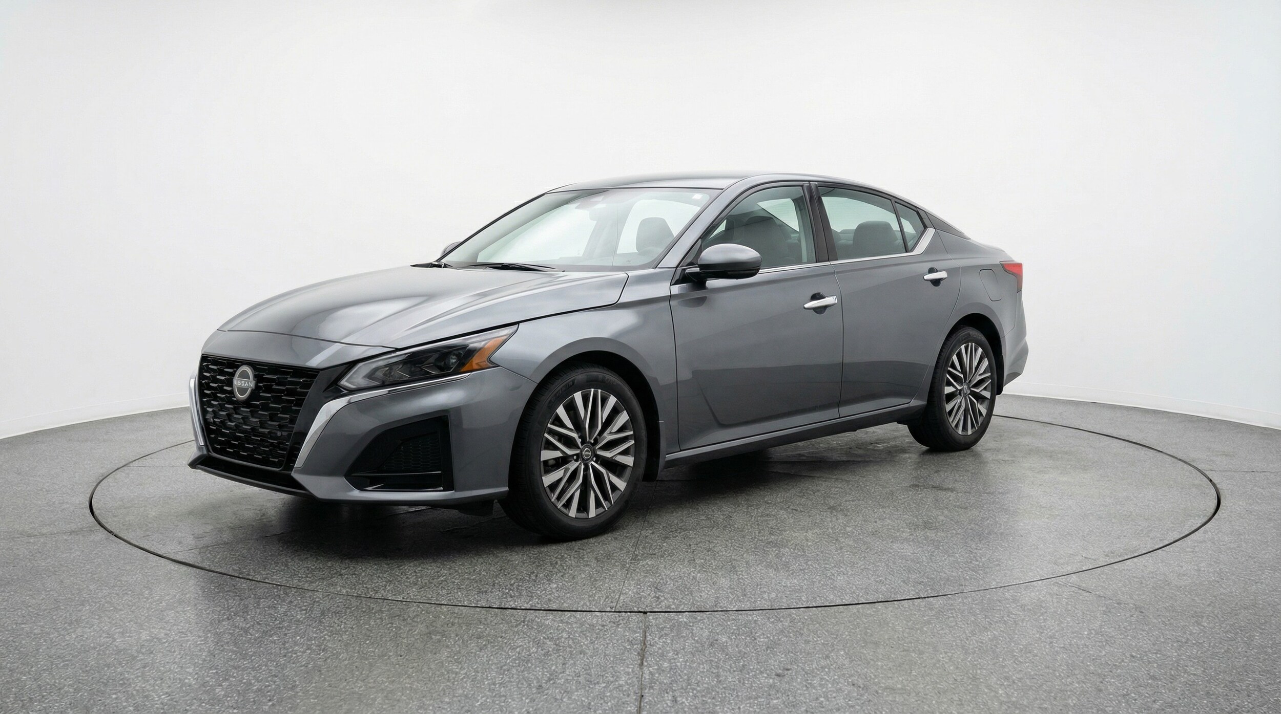 Thumbnail: 2025 Nissan Altima - 3