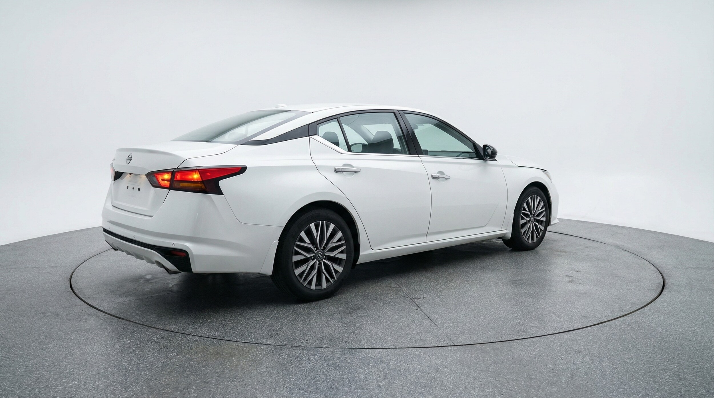 Thumbnail: 2025 Nissan Altima - 7