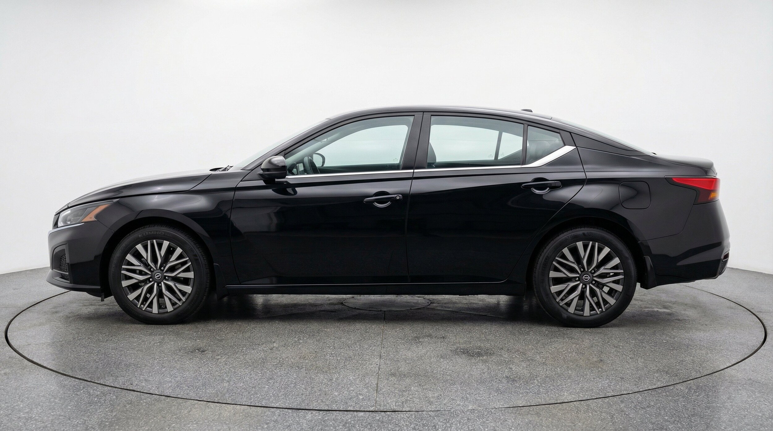 Thumbnail: 2026 Nissan Altima - 5