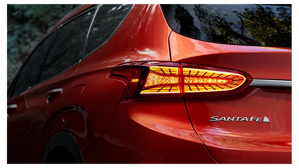 Hyundai Santa Fe tail light