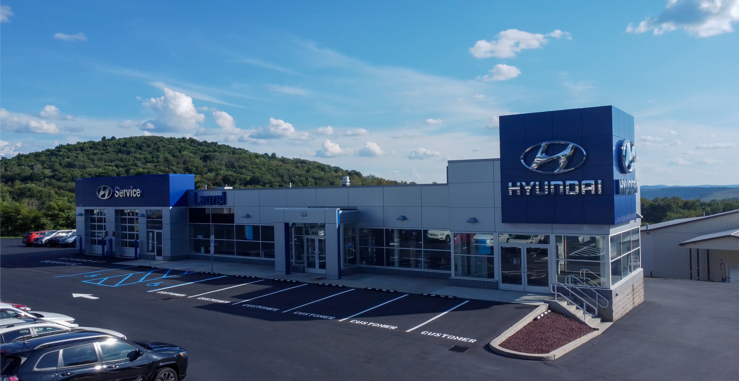 Laurel Hyundai: New & Used Hyundai Dealer in Johnstown near Ebensburg PA