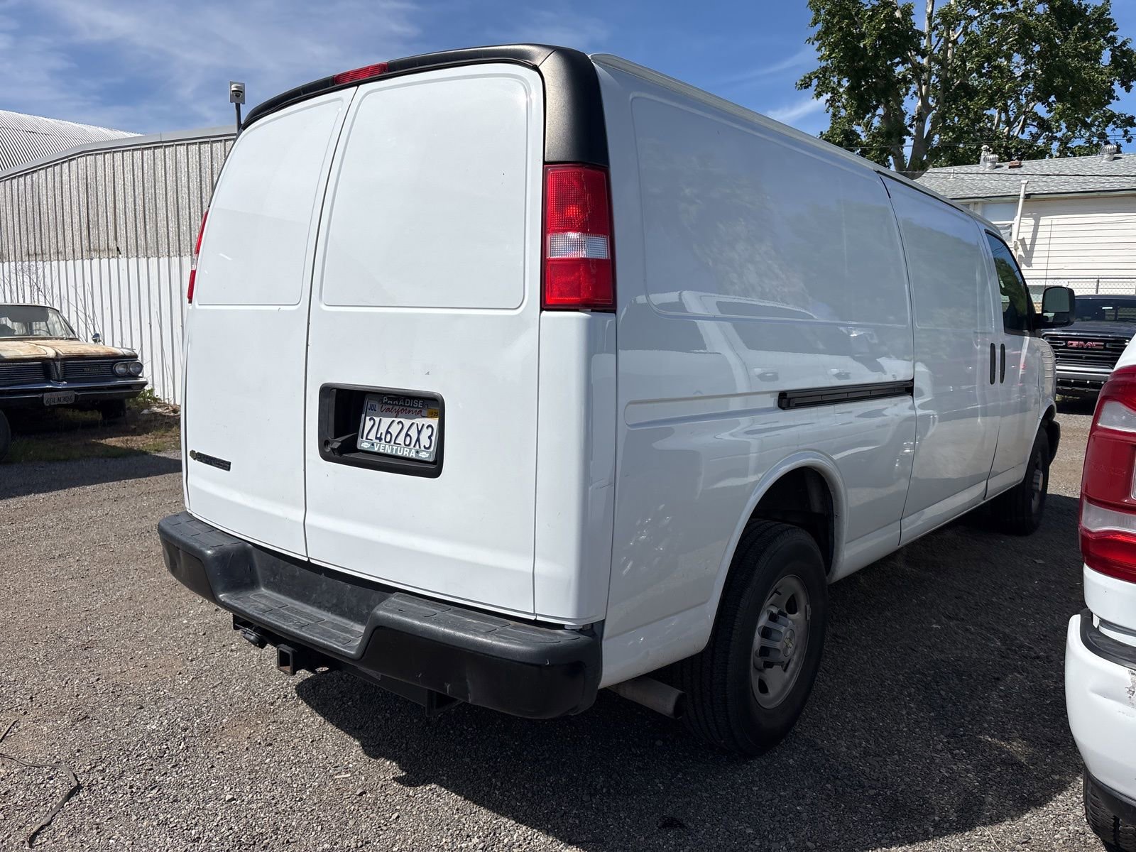 2022 Chevrolet Express Cargo 2500 WT photo 4
