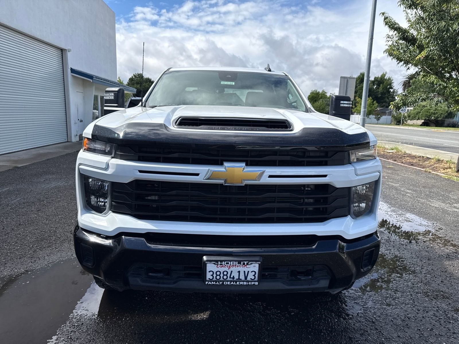 2024 Chevrolet Silverado 2500 HD Custom photo 3