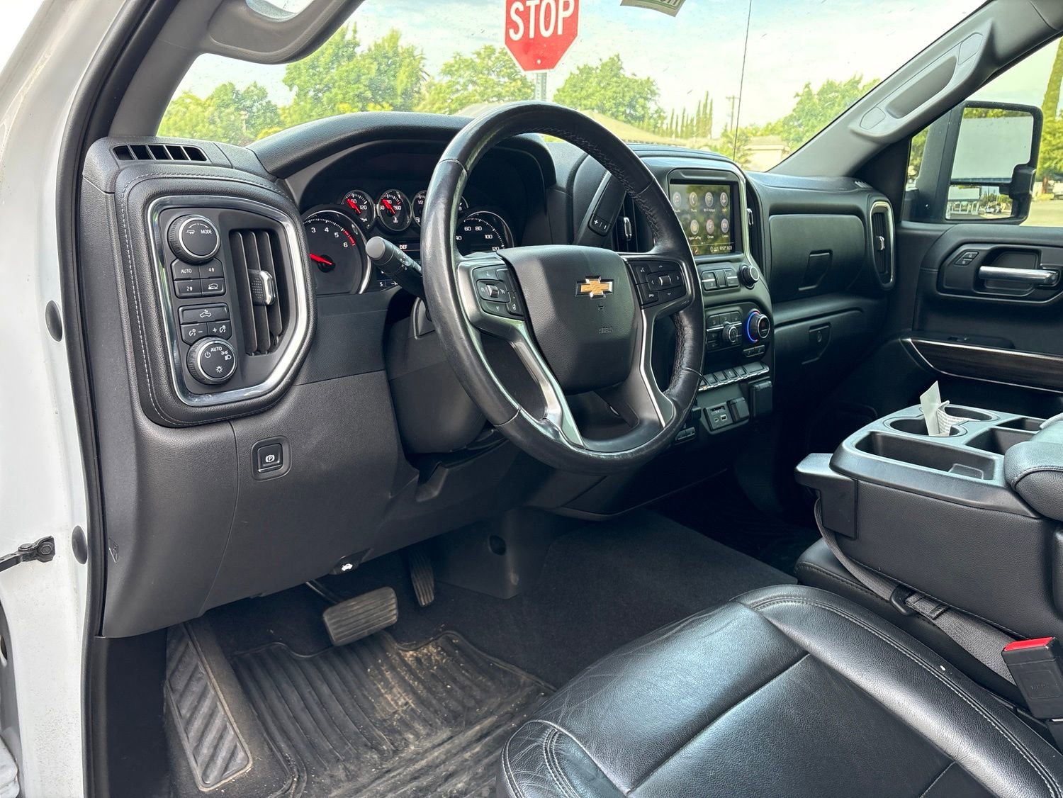 2020 Chevrolet Silverado 1500 LT photo 5